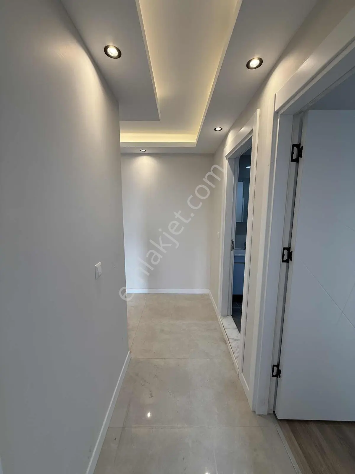 Mahmutbey - Güneşli / Temiz 2+1 96 M² Fırsat Daire / Revan Park - Görsel 4
