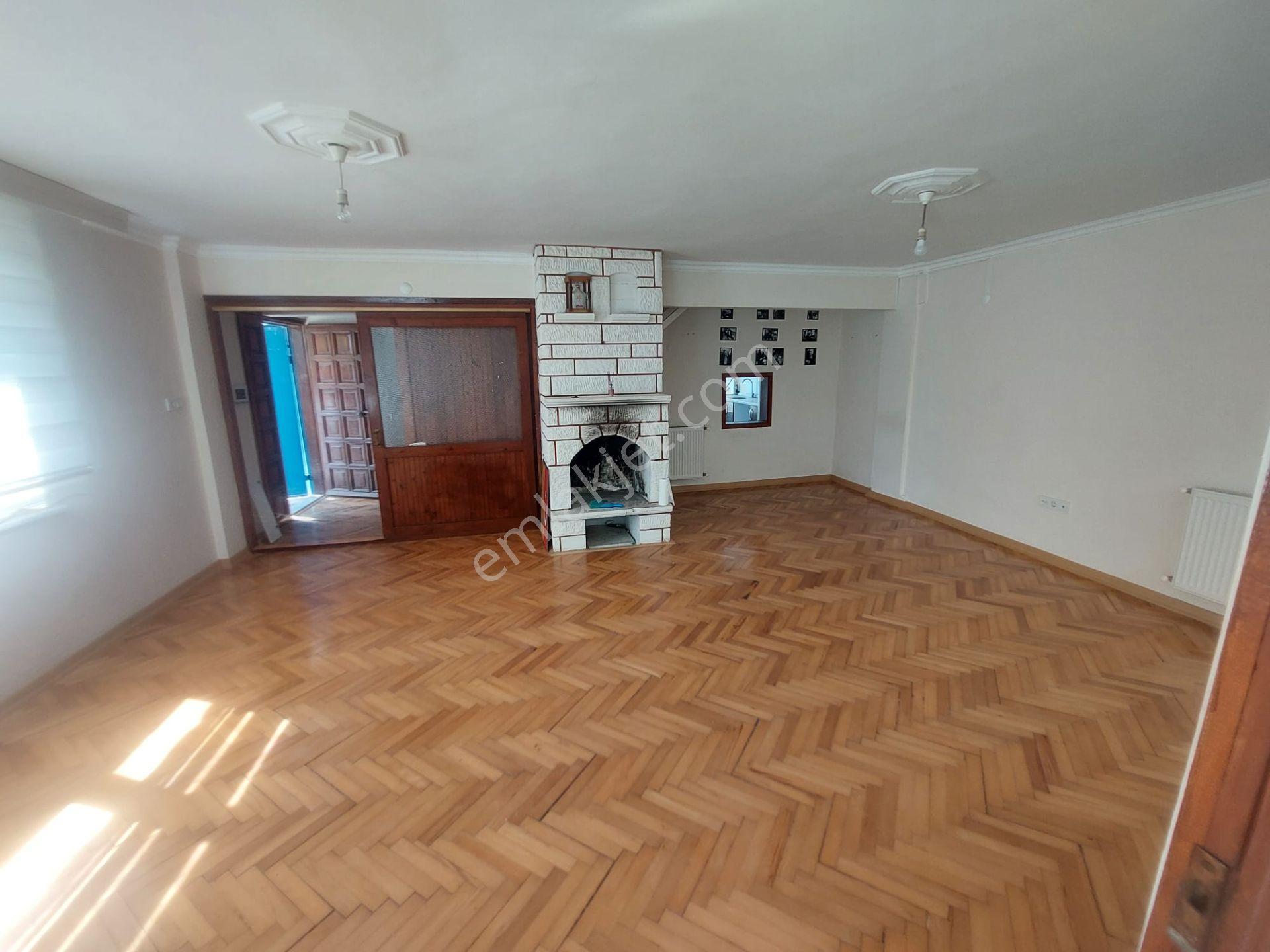Beylikdüzü Sahil Mah. 250 M² Kiralık 6+1 Müstakil Bahçeli Villa - Görsel 3