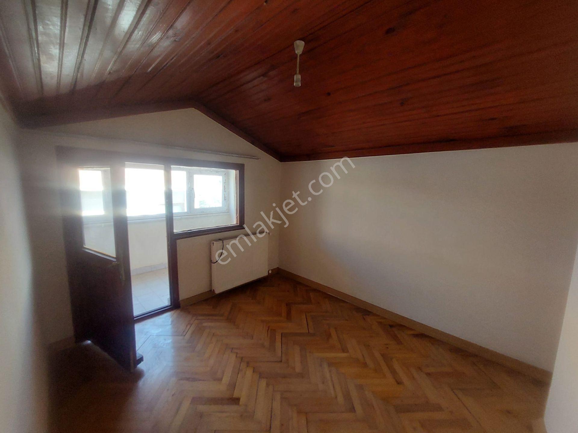 Beylikdüzü Sahil Mah. 250 M² Kiralık 6+1 Müstakil Bahçeli Villa - Görsel 24