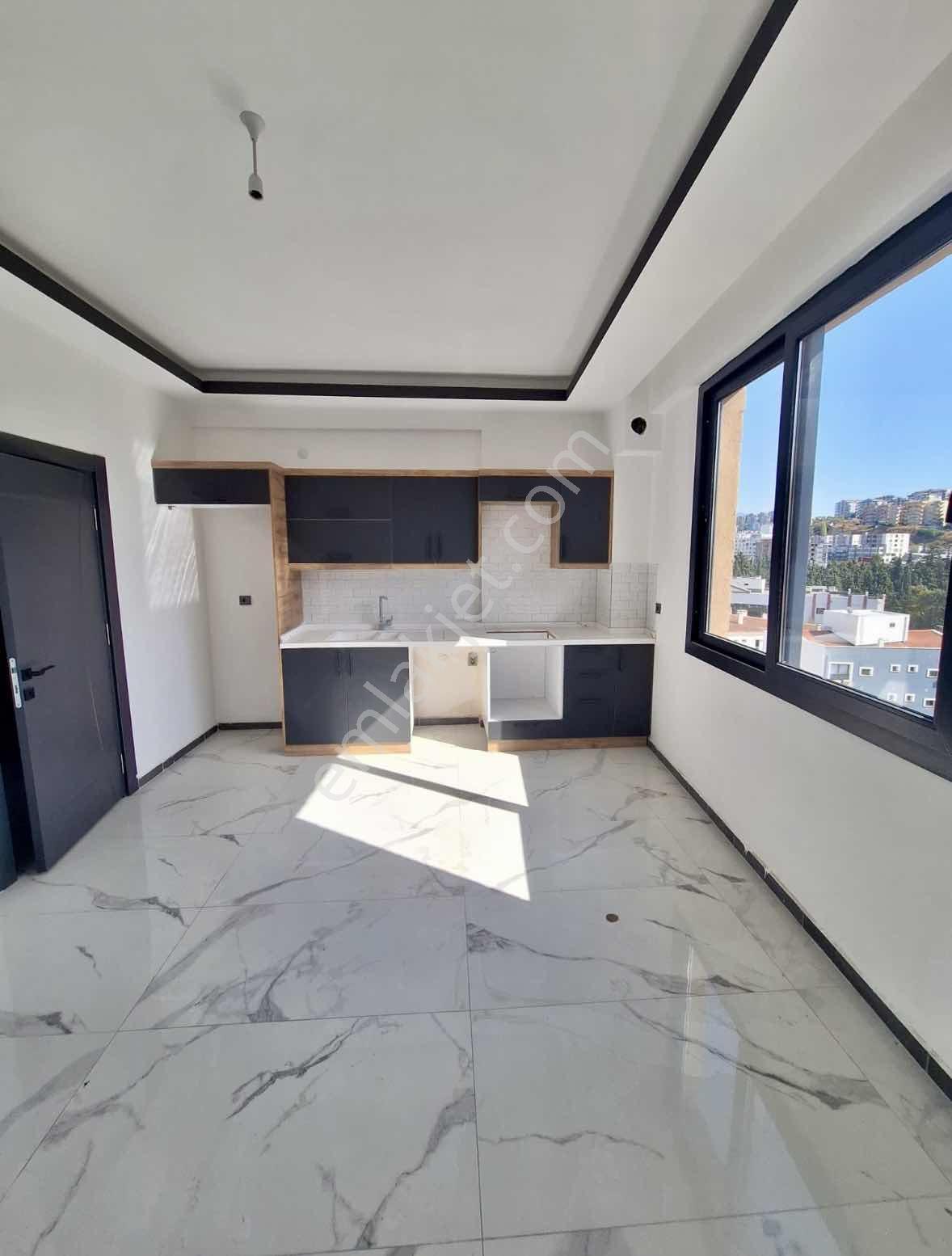 Kuşadası Merkezde 1+1 Fırsat Yeni Daire - Görsel 5
