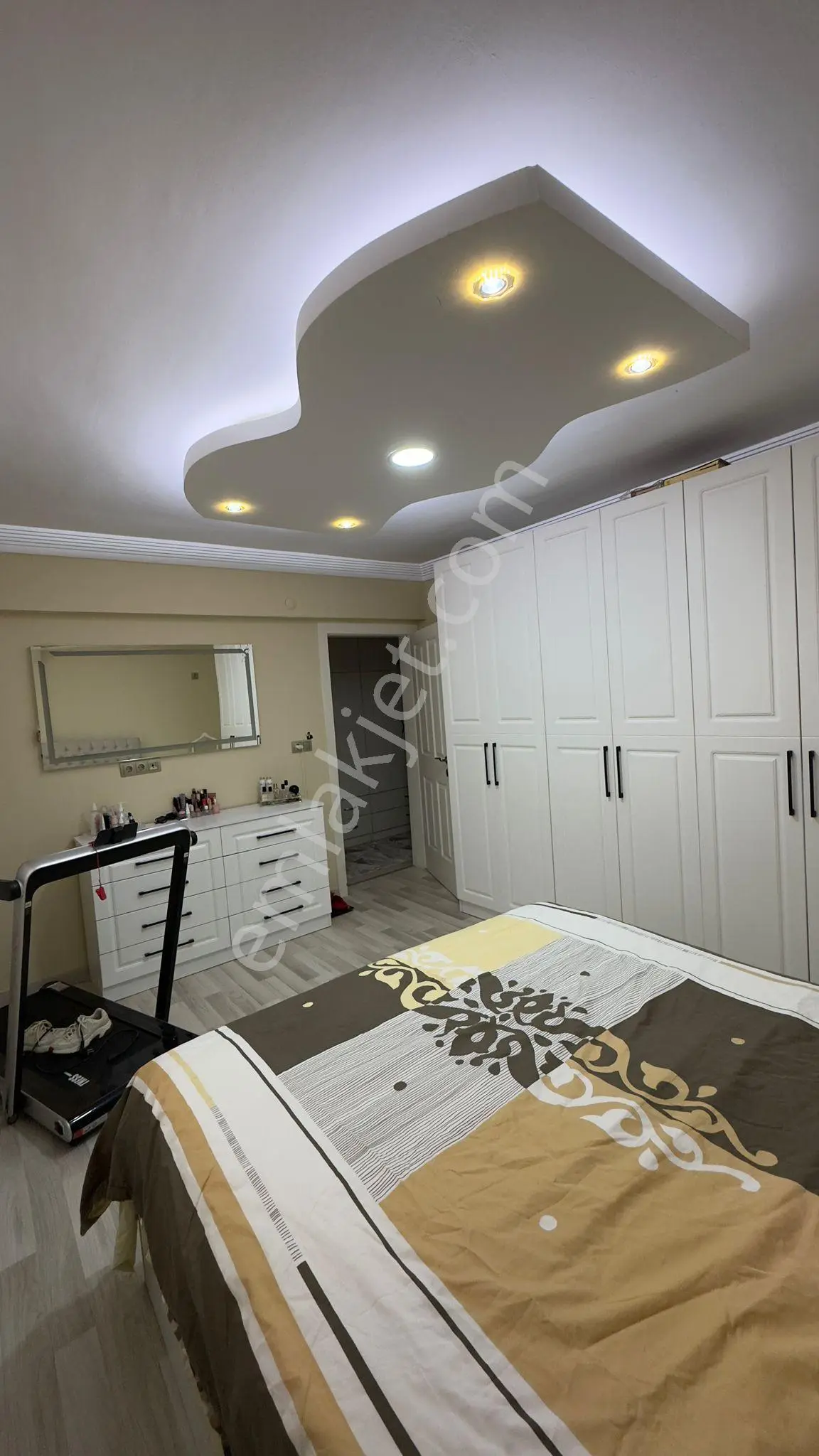 3+1barajyolu 15-14katı Blv Üzeri 11-15yaş Hasarsız 2banyo 210m2 Dgaz Kap.mutfak A.k Otopark Full+ful - Görsel 21