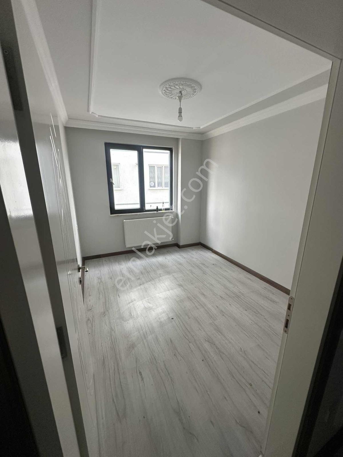 Akaylar Gayrimenkulden Lüks Ebeveyn Banyolu 3+1 Daire - Görsel 12
