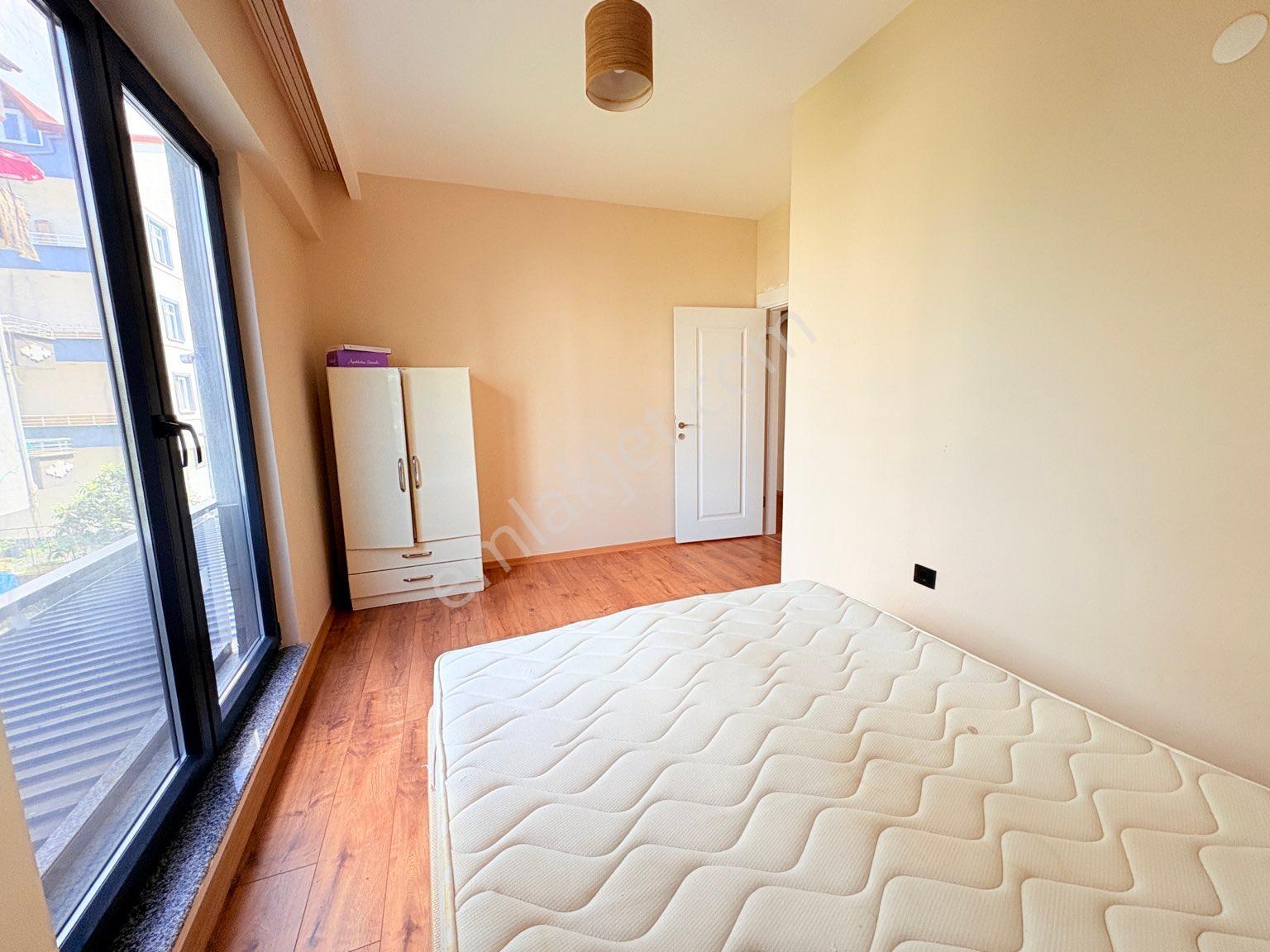 Cumhuriyette Bahçeşehir Koleji Karşısında 1+1 Geniş Daire - Görsel 16