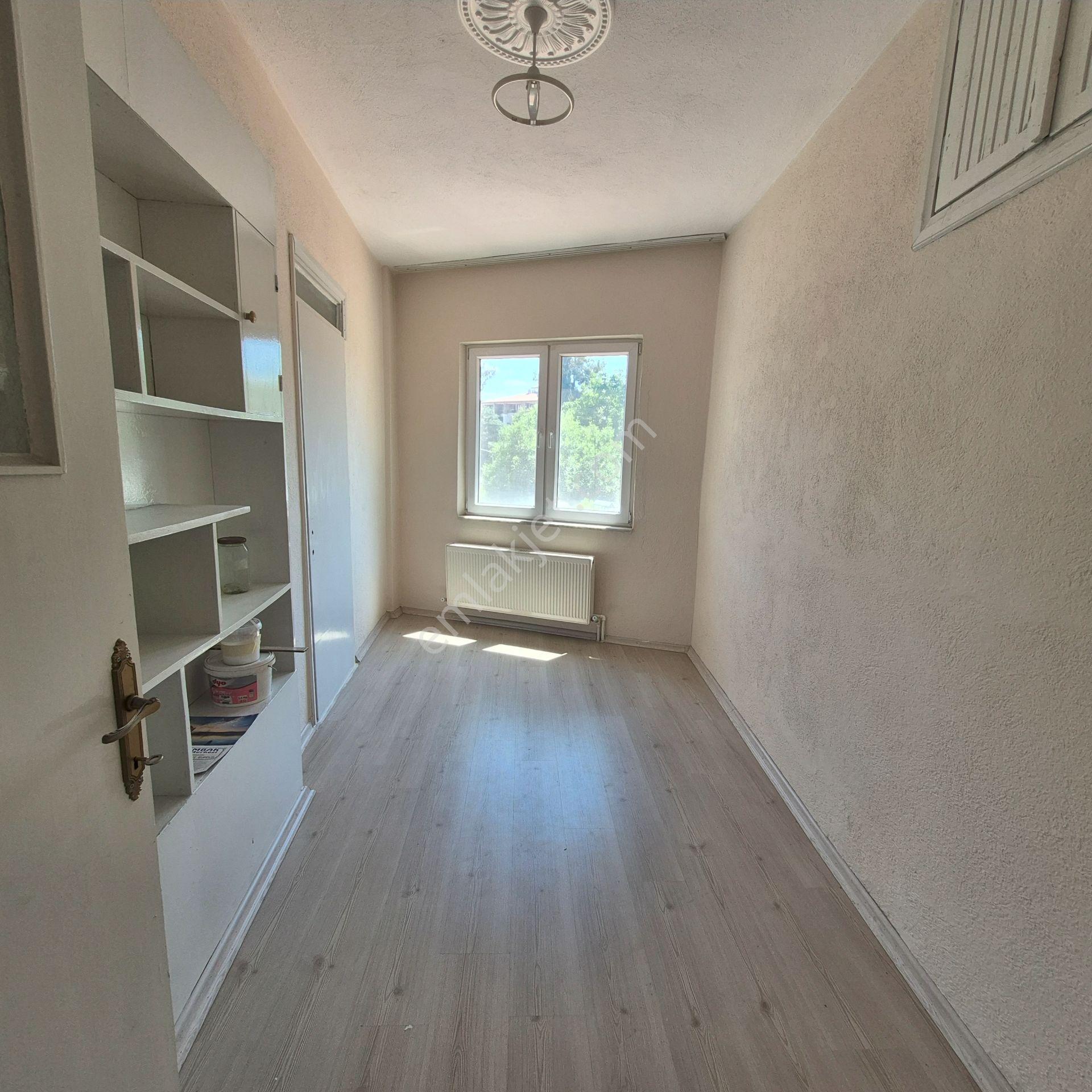 Wisremden Sakarya Mahallesinde 3+1 Kiralık Daire - Görsel 10