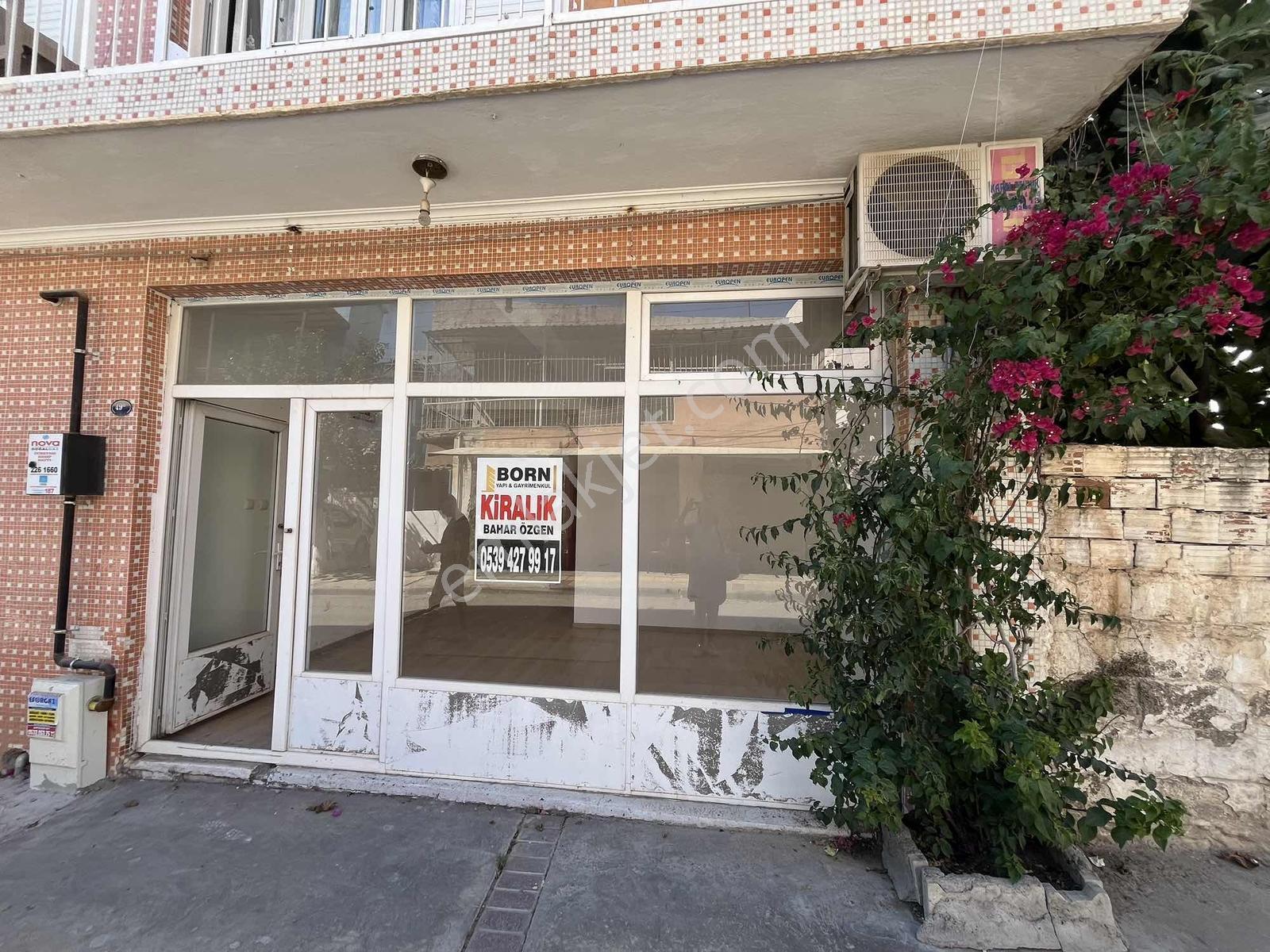 Bornova Naldöken'de Çarşı Içınde Klımalı Mutfaklı Wc'li Dükkan