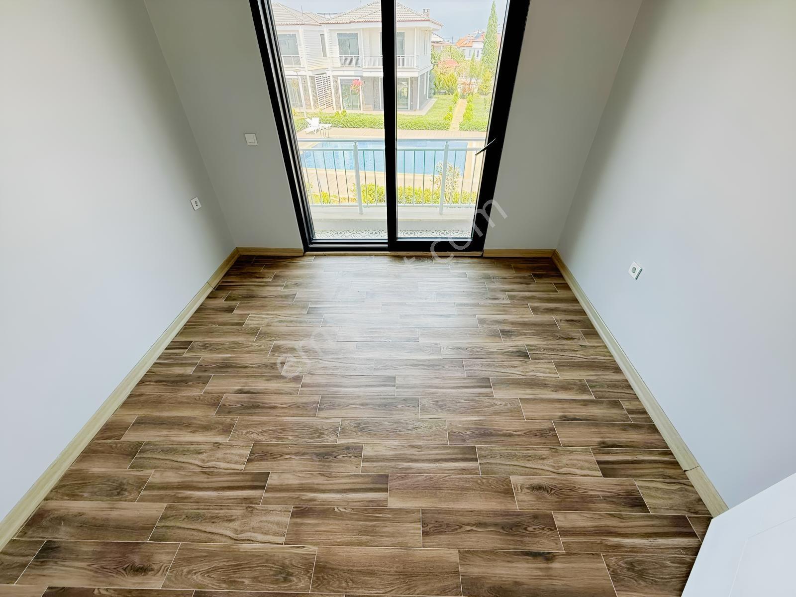 Onmax Pelitköy Sahil'de Satılık Sıfır 3+1 Site İçi Havuzlu Villa - Görsel 22