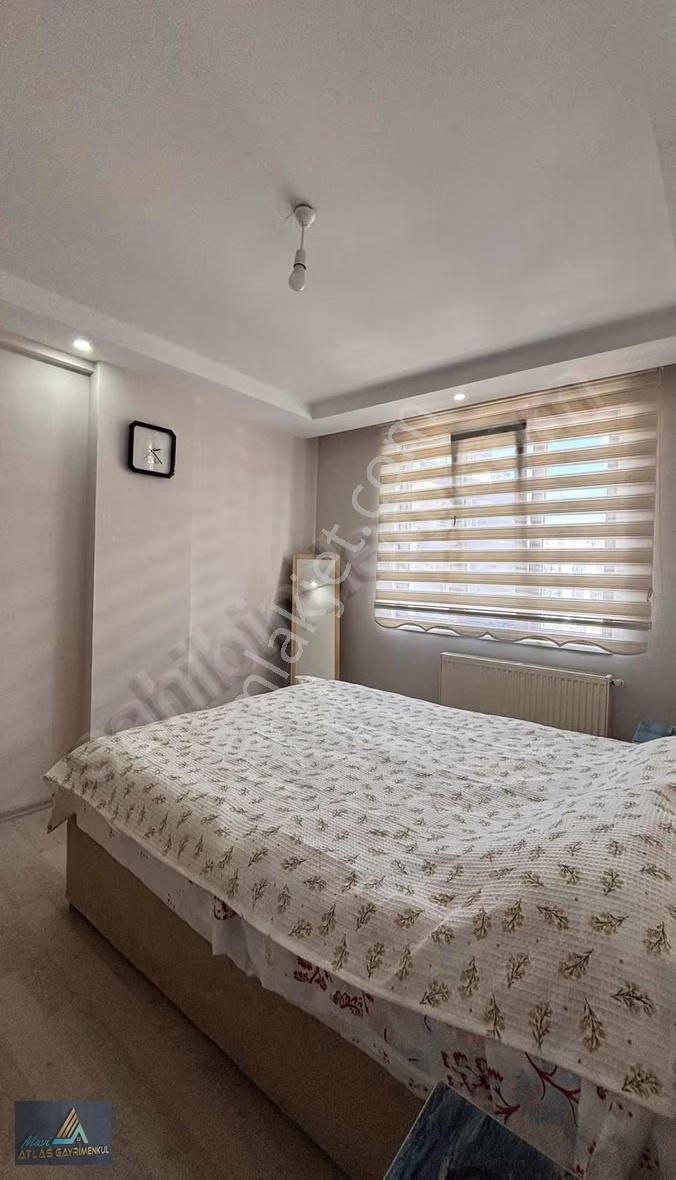 Körfez Tramvaya 2. Bina Eşyalı Kiralık 1+1 - Görsel 11