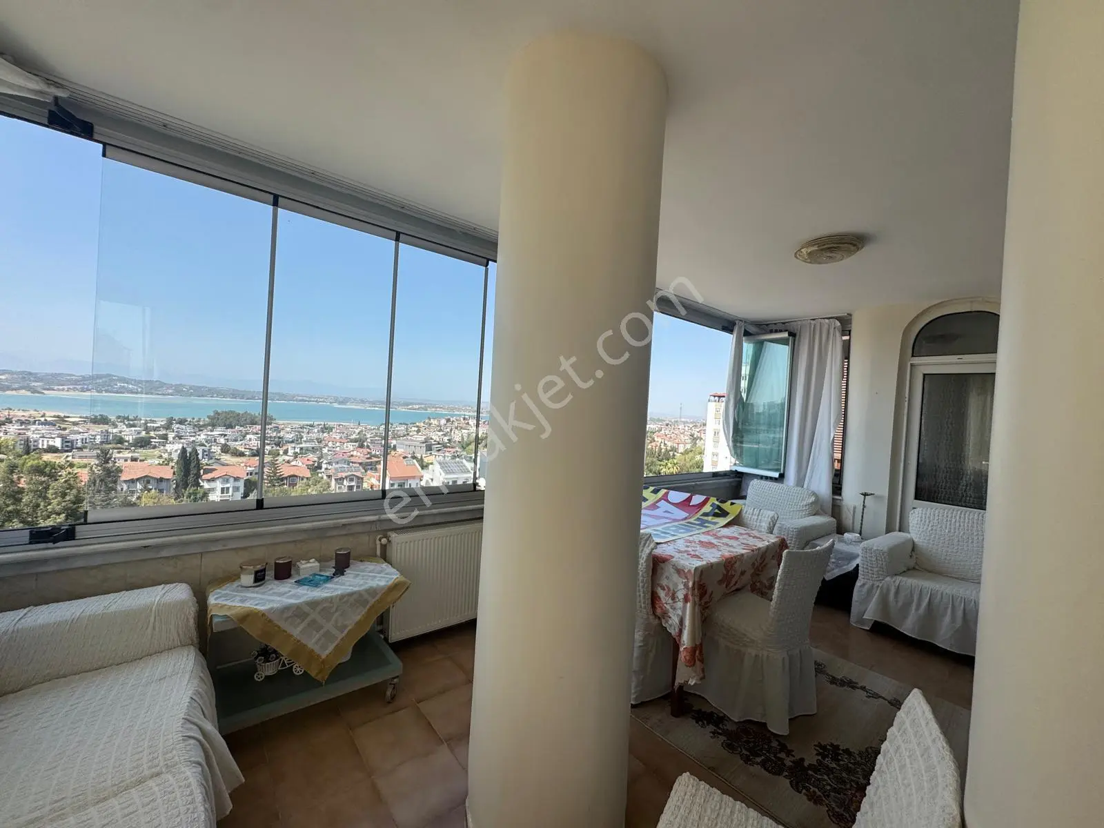 3+1s.demirel Bulvarı Göl Manzaralı Önü Kapanmaz Dgaz 185m2 Hasarsız 2balkon Oda Büyüklüğü Kiler.