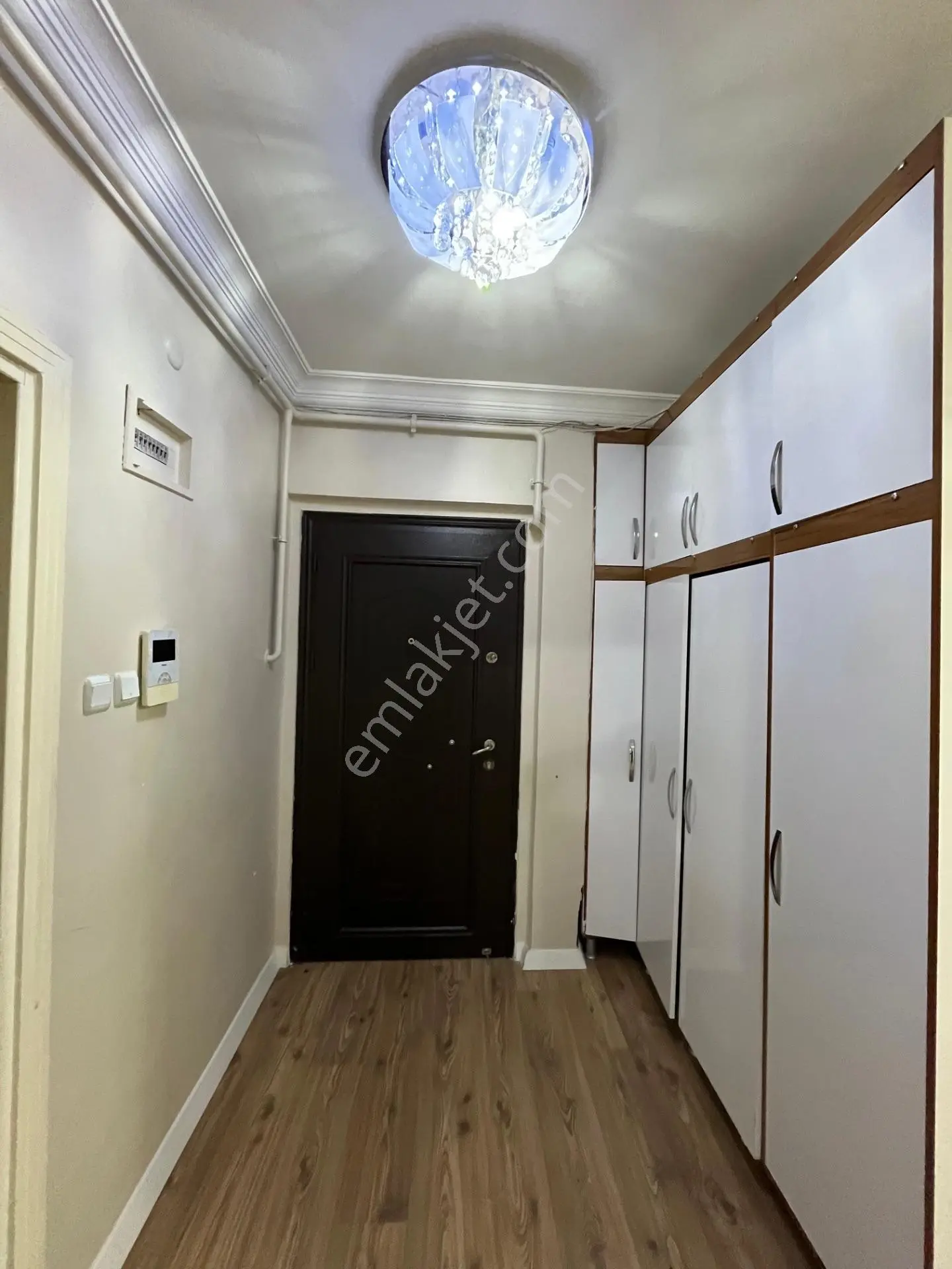 3+1 Güzelyalı 10-1katı Dgaz Kap.mutfak G.odası Geniş Kgb Cephe 185m2 Araç Takas Olur Hasarsız - Görsel 3
