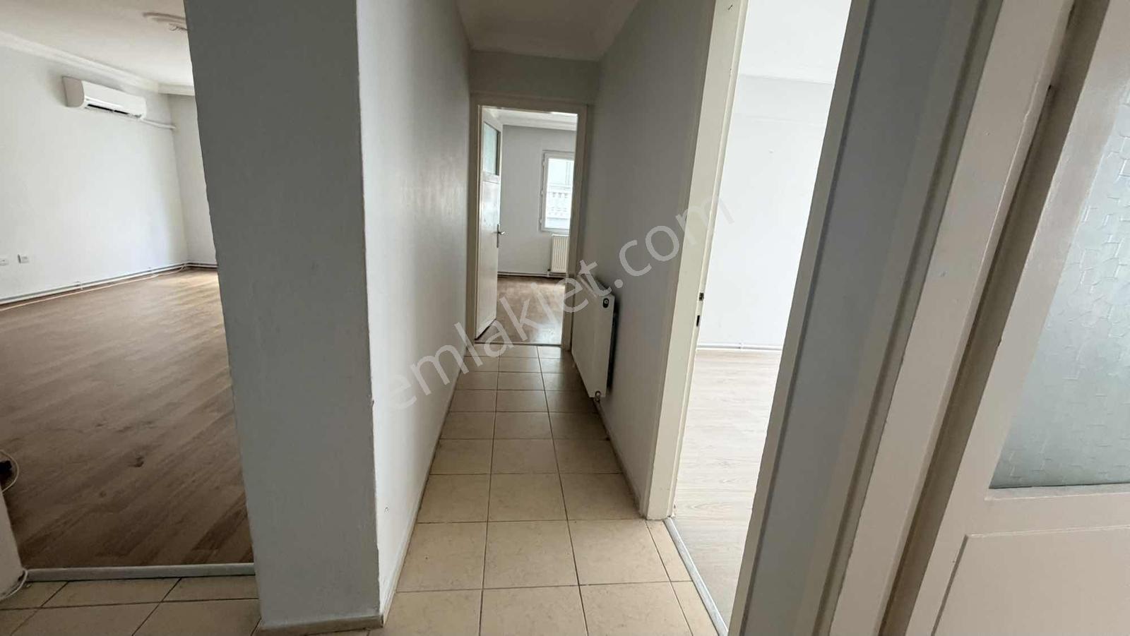 Karşıyaka Aksoy Mahallesinde Kiralık 2+1 Doğalgazlı Ara Kat - Görsel 30