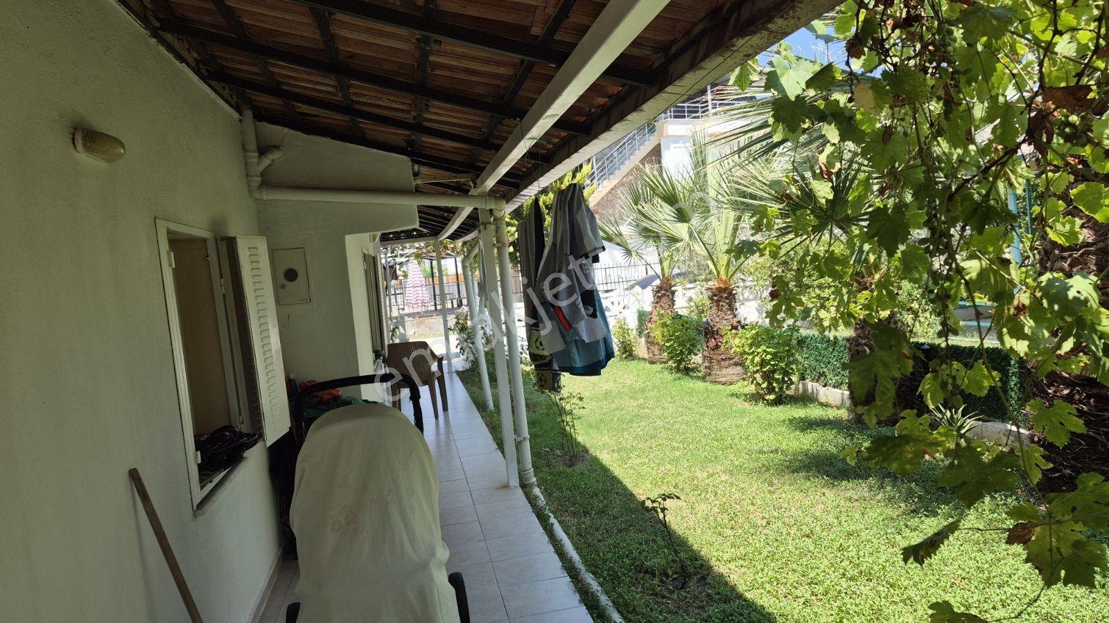 Açill Kuşadası Güzel Camlı Da 4+1 Villa - Görsel 9