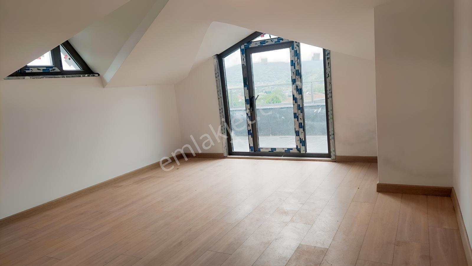 Remaxanka'dan Site İçinde 2+1 Sıfır Kiralık Daire - Görsel 2