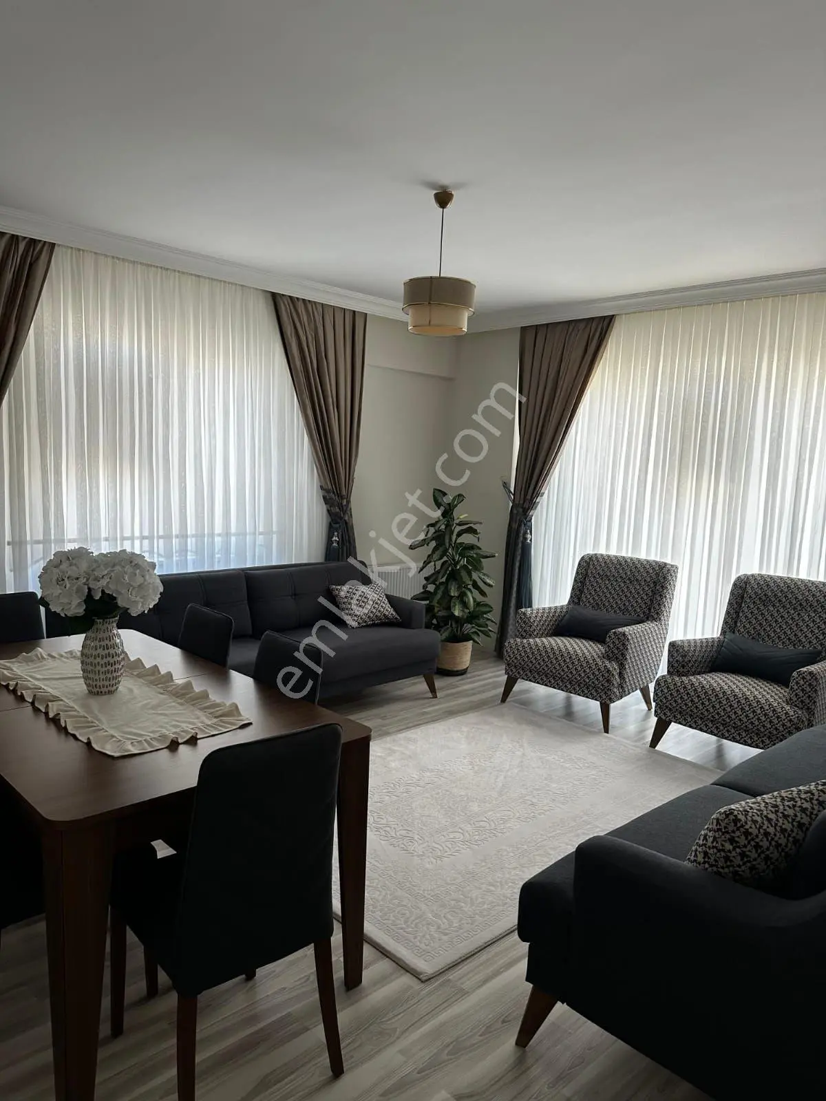 Tokat Güneşli Mahallesi Acil Satılık 3+1 140 M2 Daire - Görsel 12