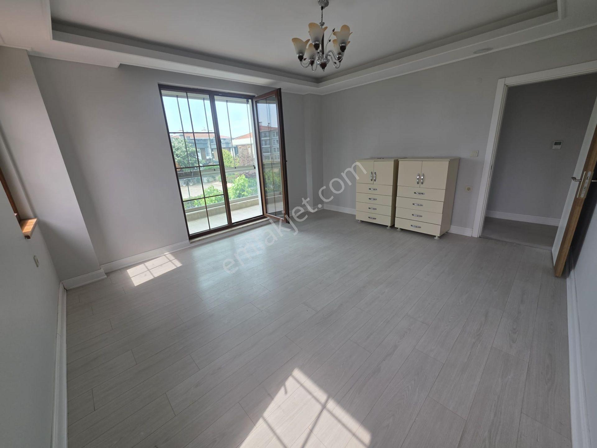 Everest Villaları Havuz Cepheli 4+1 İskanlı 200 M² Lüks Villa - Görsel 23