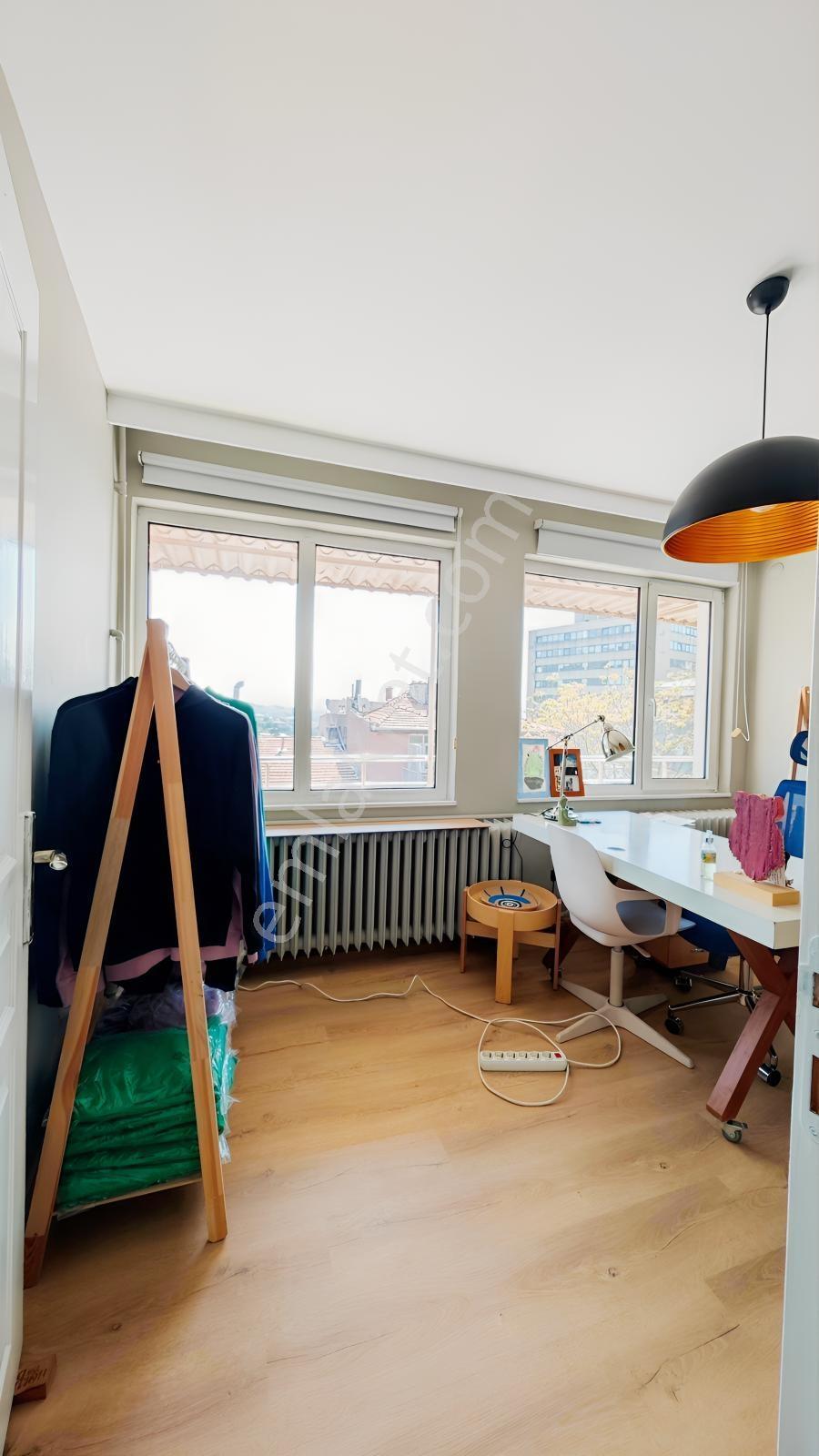 Balmumcu'nun Prestijli Noktasında 6 Bölümlü Aydınlık Köşe Ofis - Görsel 33