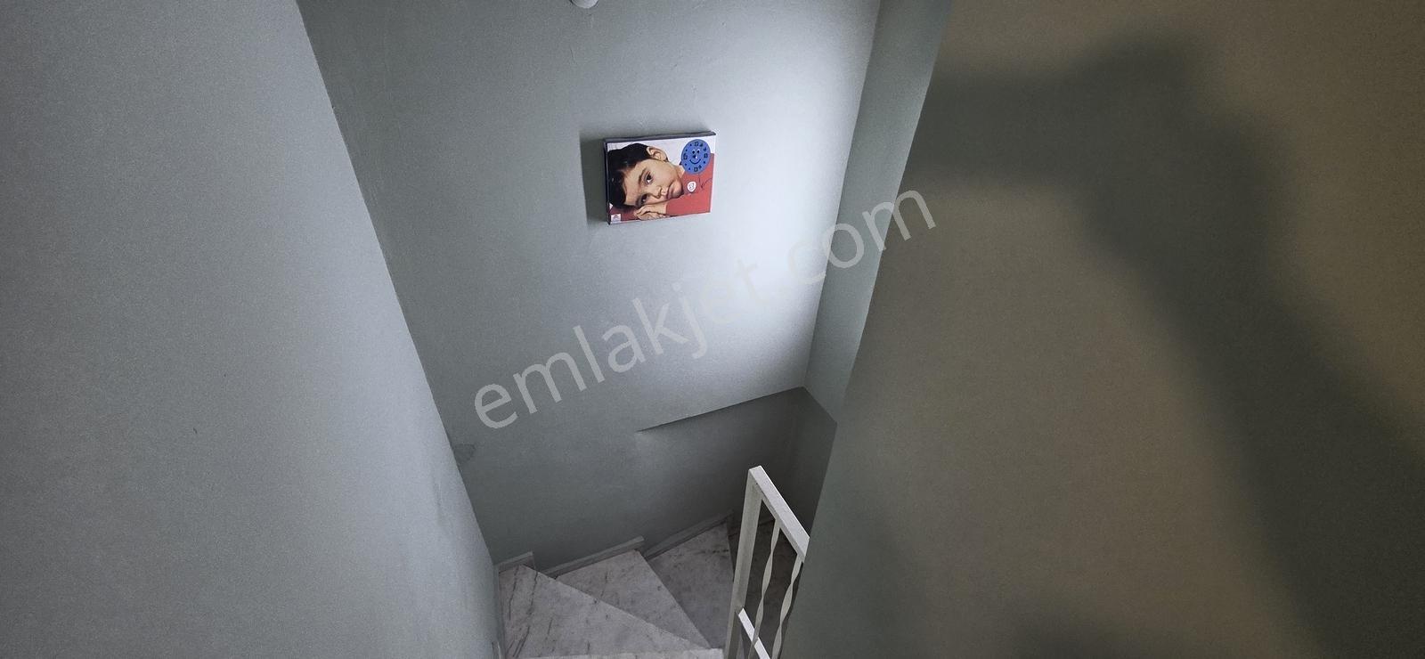 Karşıyaka Tuna Mahallesinde Sahil Yakını 2+1 Dubleks Daire - Görsel 32
