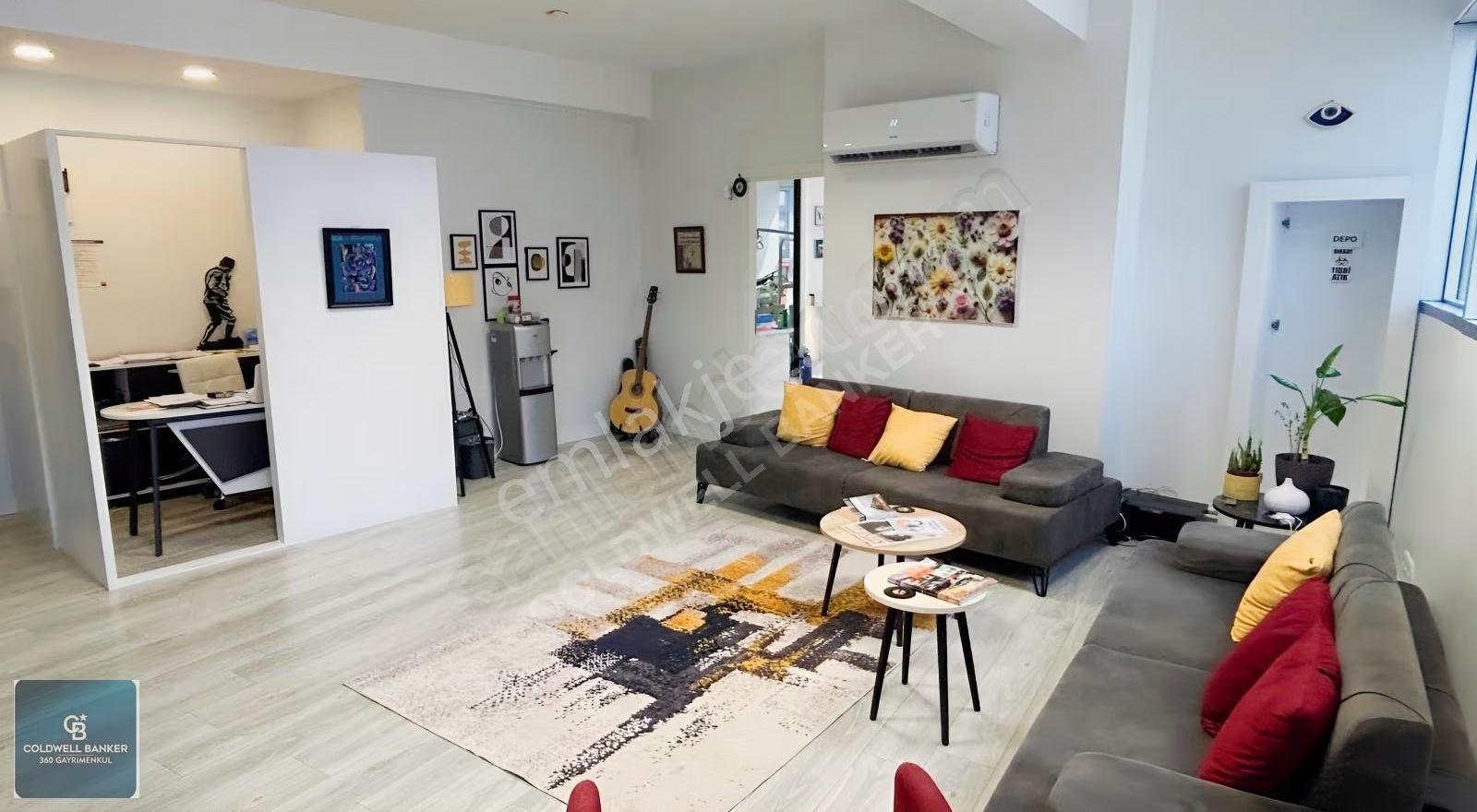 Narlıdere'nin Merkezi Noktasında 130 M² Satılık Ofis - Görsel 3