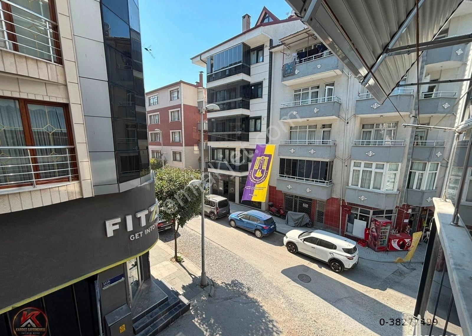 Kardeş'ten Karamürsel 4 Temmuz Mahallesi Salı Pazarı'nda Asansörlü 2+1 Satılık Daire - Görsel 18