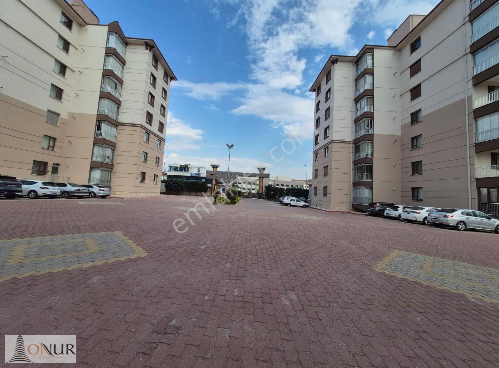 Onur Emlak Yazır Mah. Real Yakını Site İçi Kiralık Daire - Görsel 22