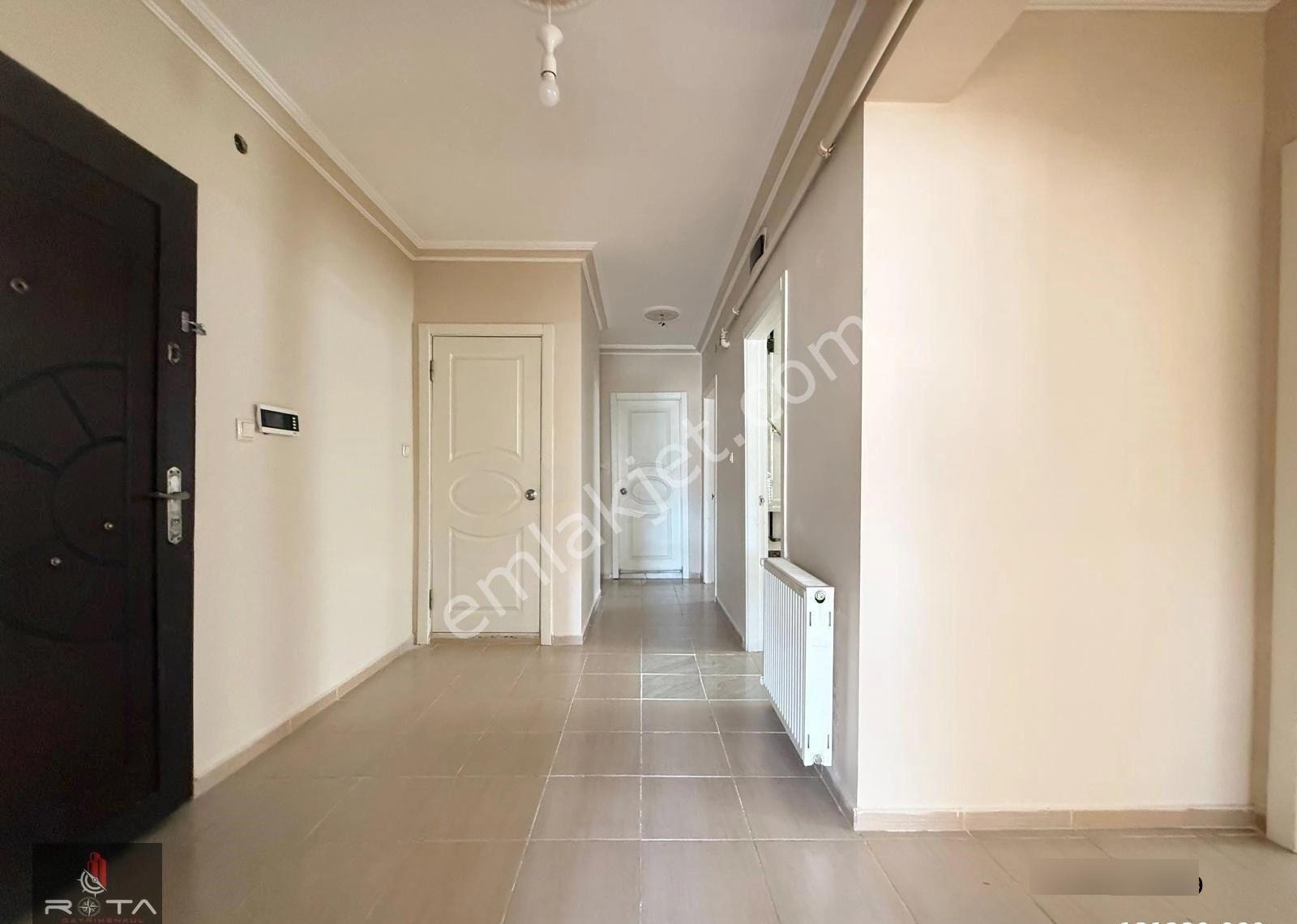Seyitler Ve Porsuk Cd. Arası 1.katta Asansörlü Çift Balkon 3+1 - Görsel 35