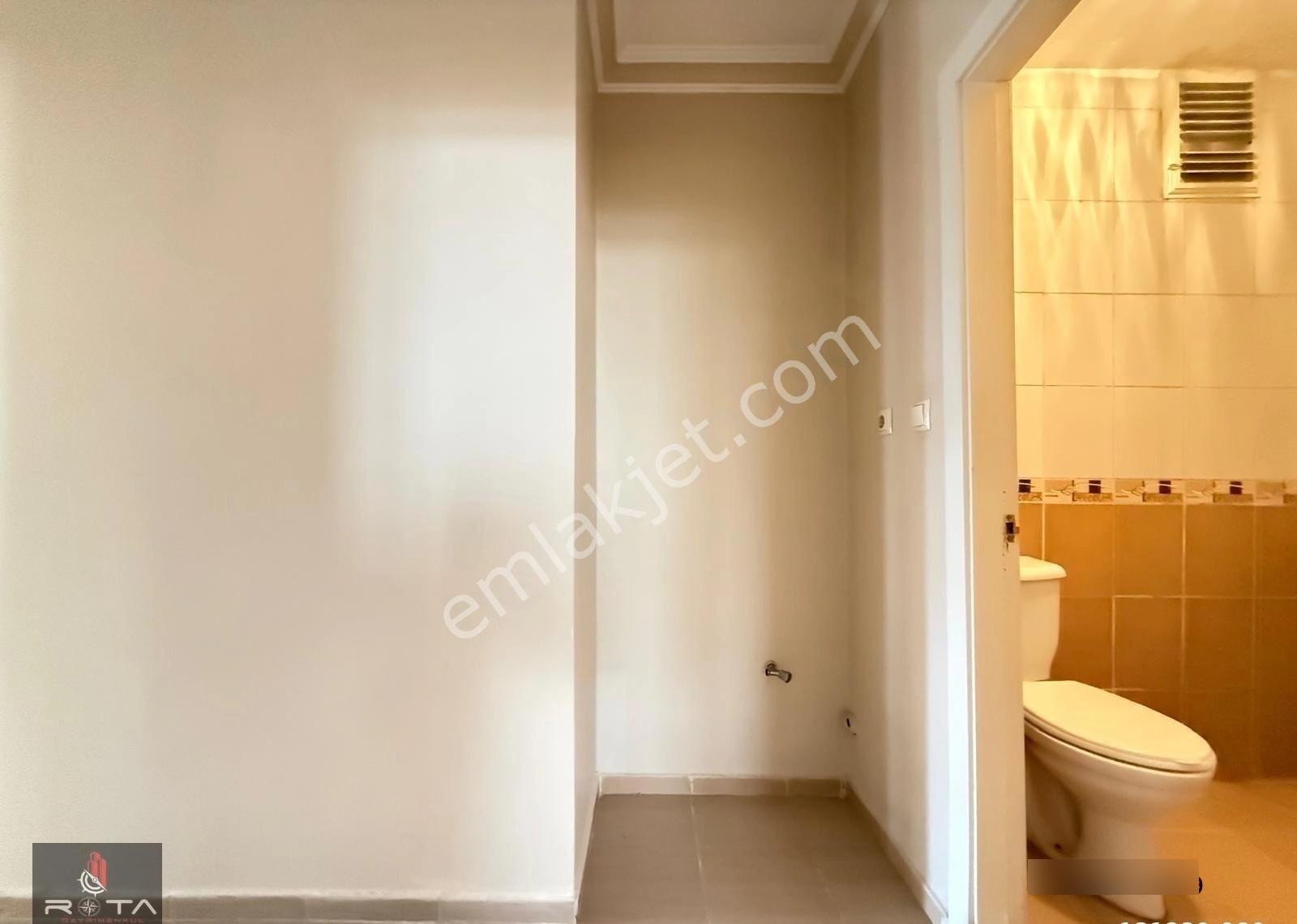 Seyitler Ve Porsuk Cd. Arası 1.katta Asansörlü Çift Balkon 3+1 - Görsel 7