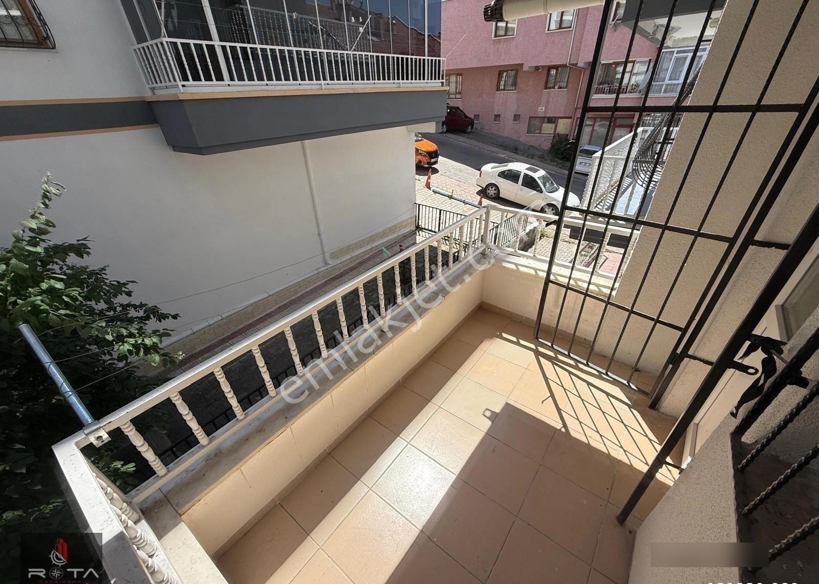 Seyitler Ve Porsuk Cd. Arası 1.katta Asansörlü Çift Balkon 3+1 - Görsel 30