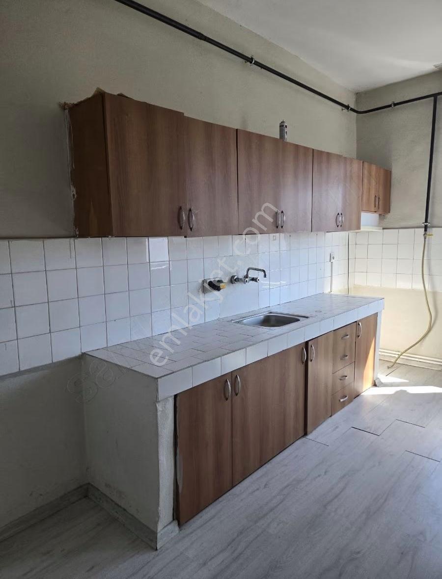 Lüleburgaz Çarşı Merkezde 3+1 Ferah Geniş Satılık Daire - Görsel 4
