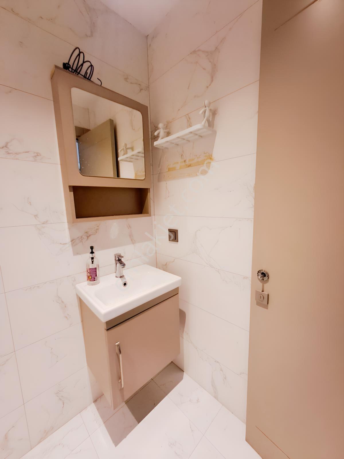 Re/max Advantage'den Skala Business'da Eşyalı 1+1 Kiralık Daire - Görsel 15