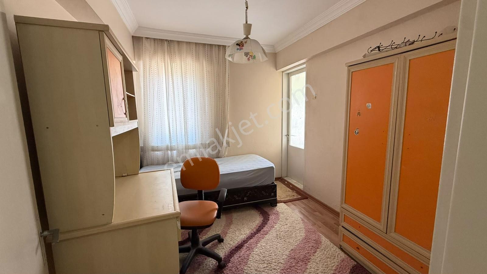 Umurlu Sosyal Konutlar Sitesi'nde Full Eşyalı Kiralık 3+1 Daire - Görsel 32