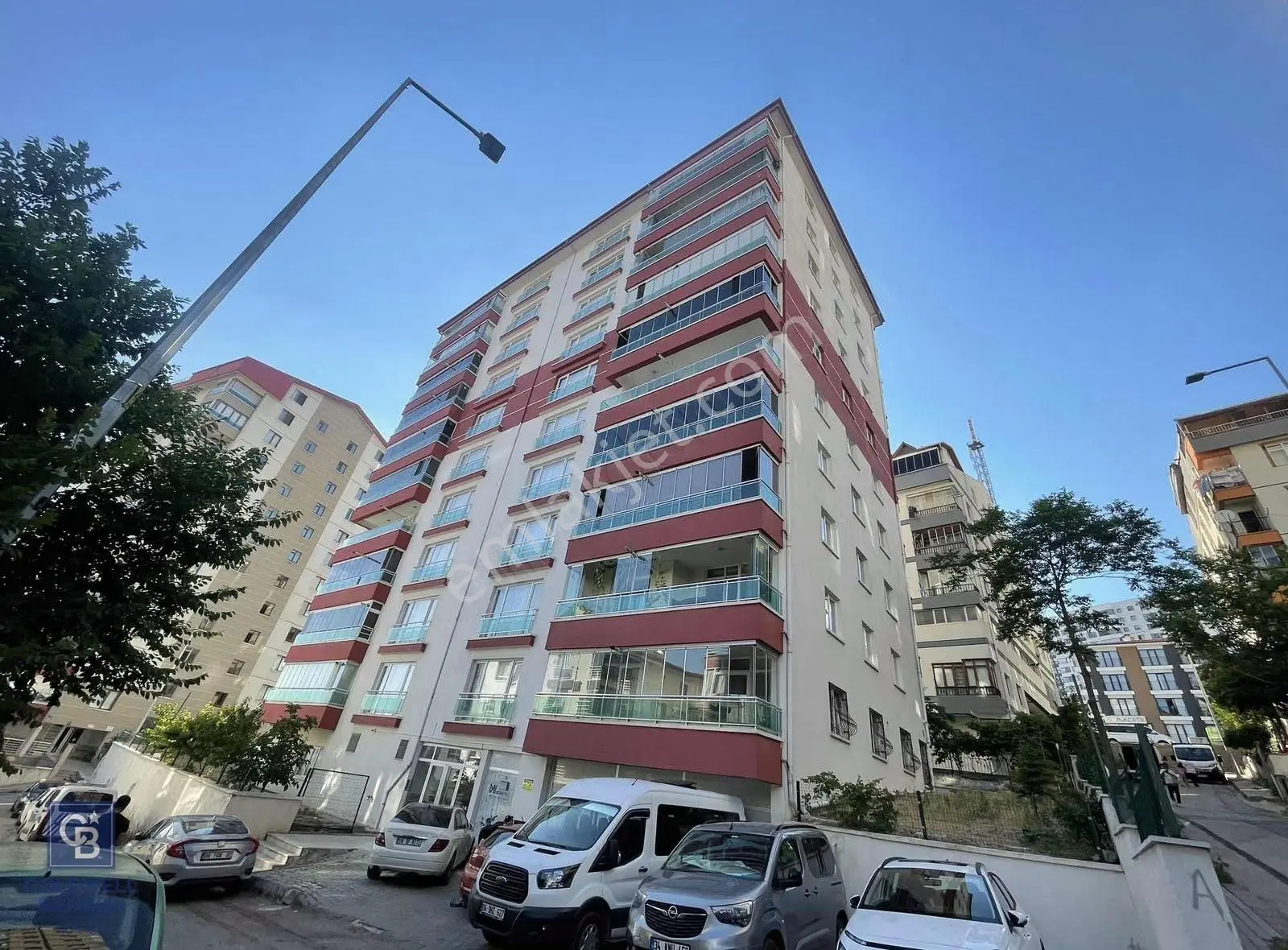Güzelyaka Mahallesi Satılık 3 Cepheli 4+1 Daire