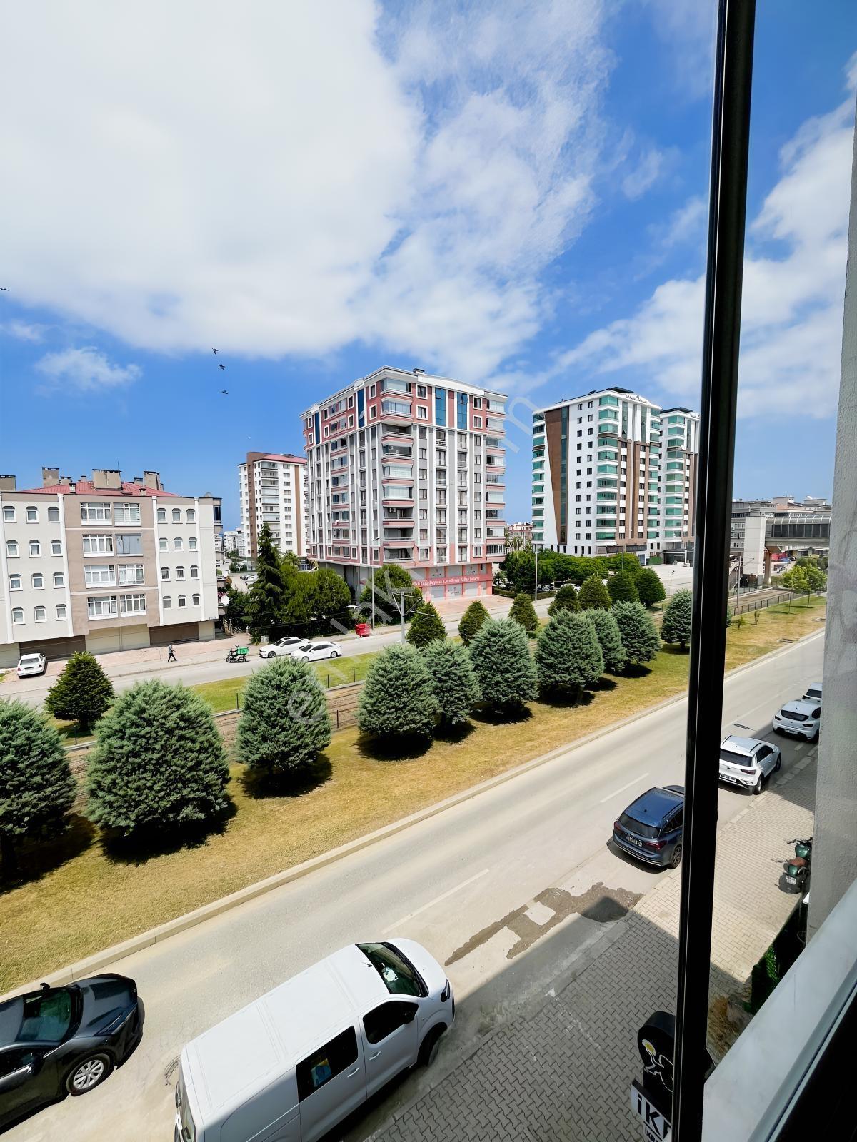 Atakum Mımarsınan Merkezı Konumda Satılık 3+1