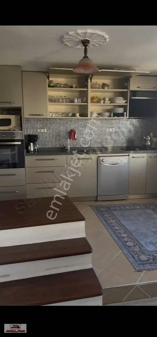Başiskele Doğantepe'de Çift Girişli 7+2 Müstakil Ev - Görsel 2