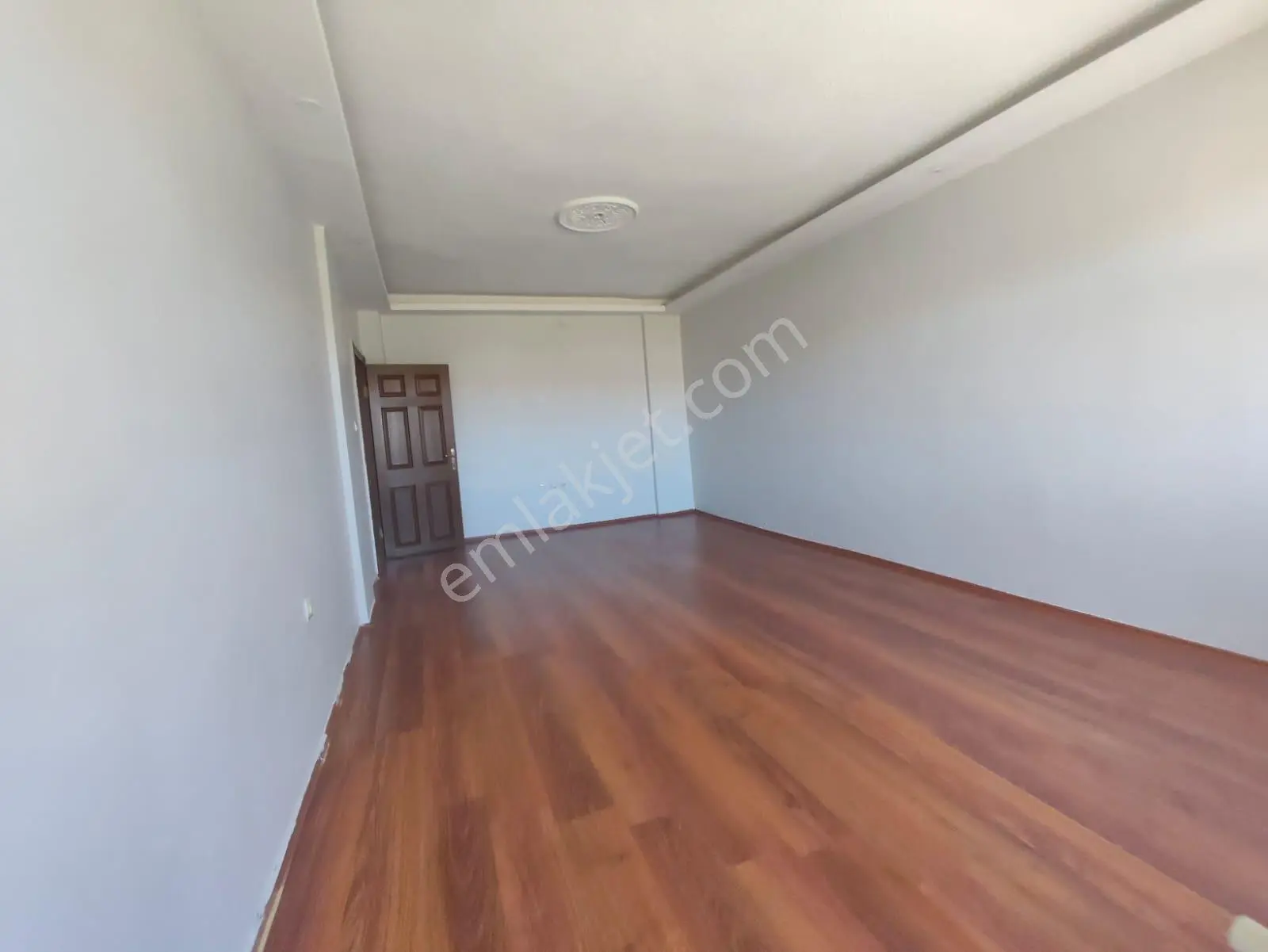 Yılmaz Gayrımenkulden 1 Kat Ön Cephe 3+1 Satılık Daire - Görsel 2