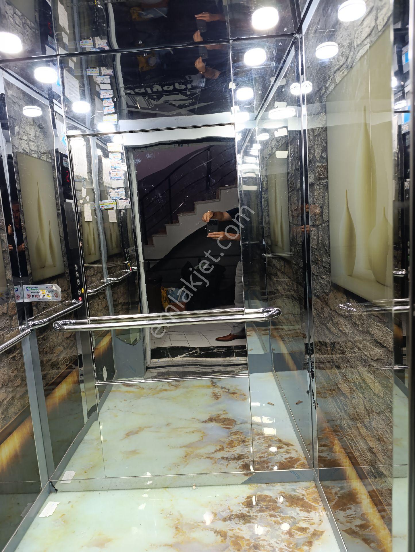 Yenişehir Mahallesi'nde Kiralık Kapalı Otoparklı Lüks 3+1 Daire - Görsel 26