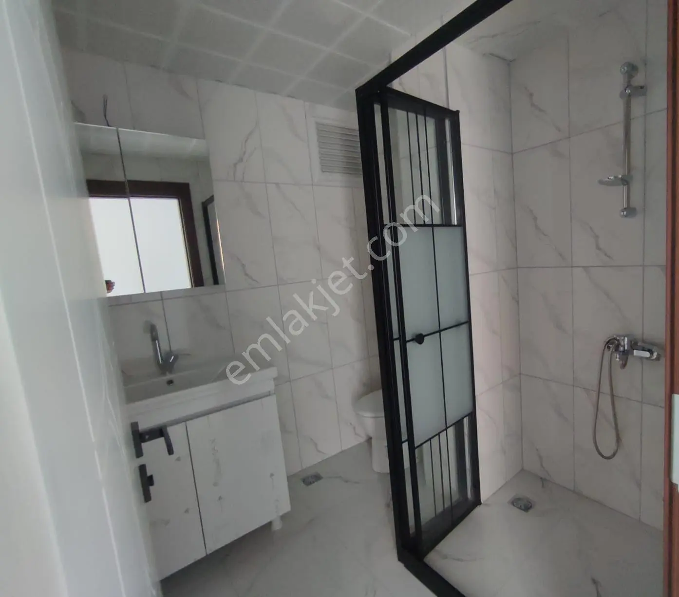 Başpınar Mah. 1131. Sokak'ta Kiralık 3+1 Lüks Daire - Görsel 27