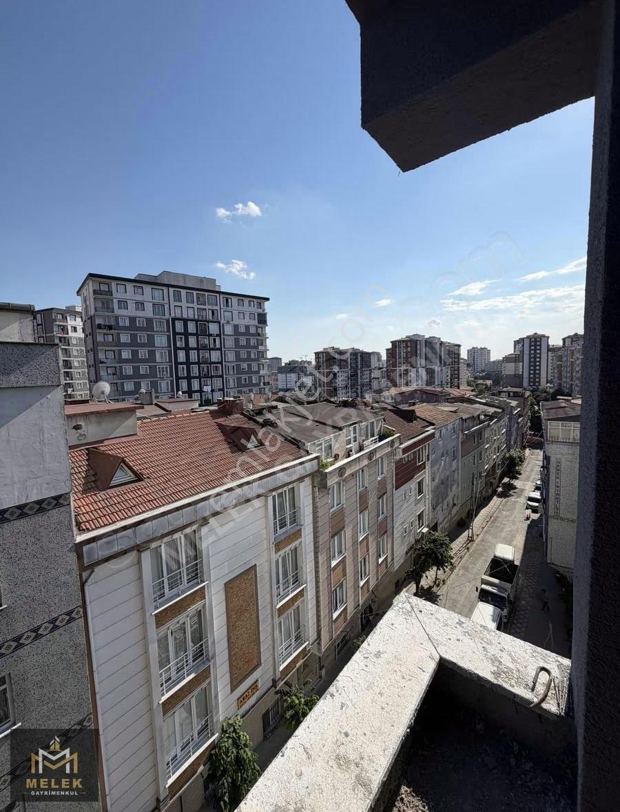 Melek Emlak Bağcılar Demirkapı Da3+1 Kat 2 Satılık Daire - Görsel 8