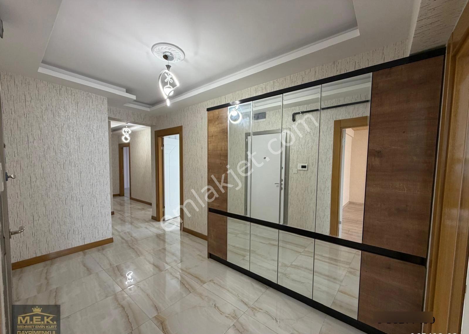 Başkent Caddesinde Yeni Bina Ara Katta Full Yapılı 3+1 - Görsel 32