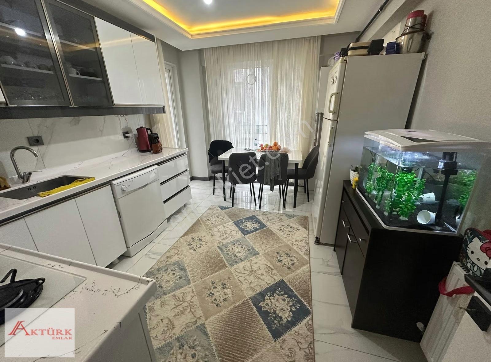 //aktürk Emlak\\kombi+petek+kiler Masrafsız İskanlı Fırsat Daire