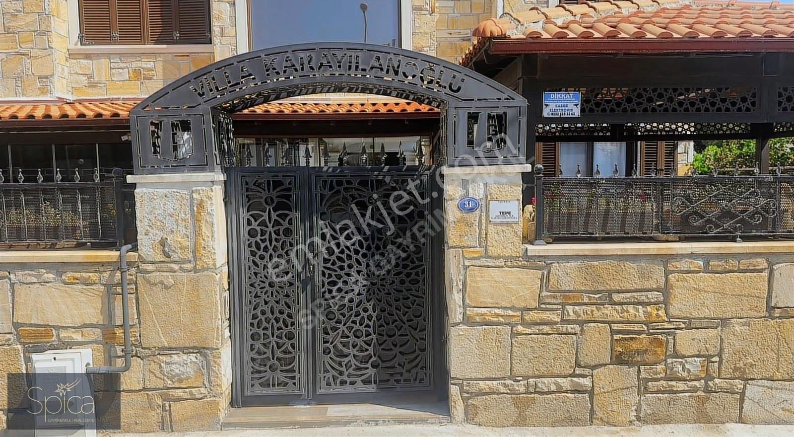 Yenifoça Burunucunda Denize Sıfır Ultra Lüks Malikane - Görsel 9