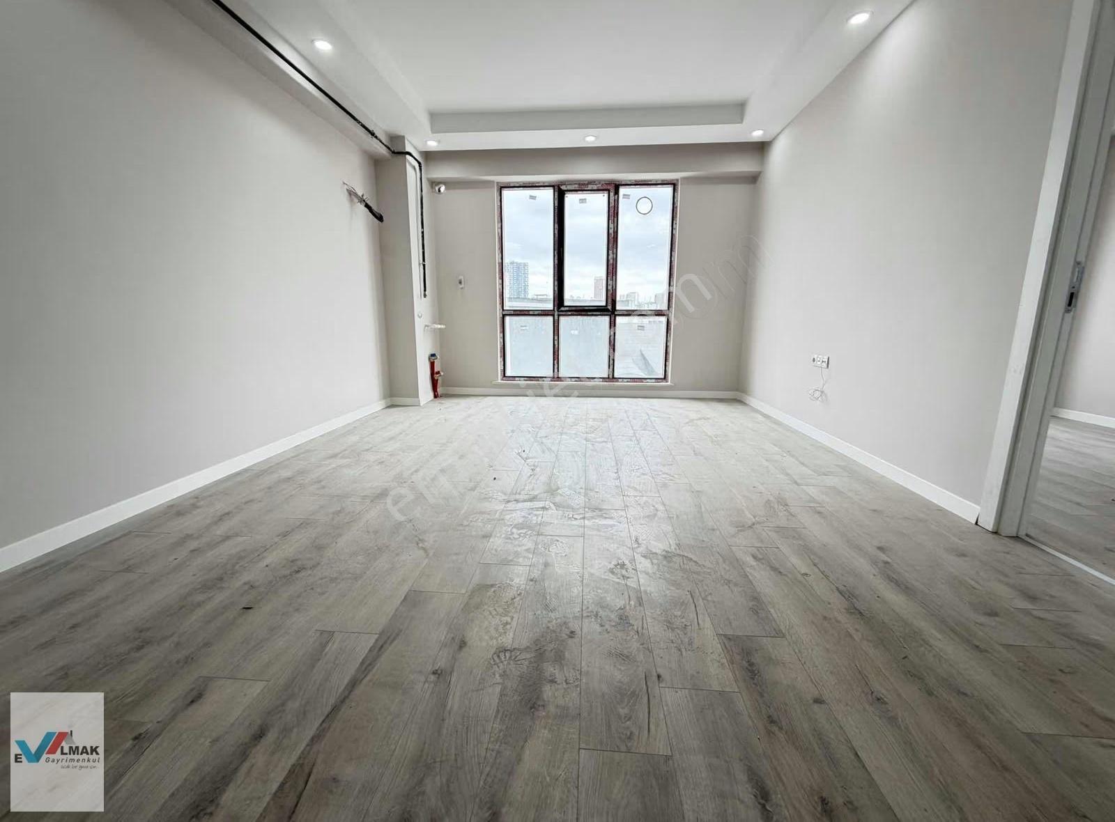 Evalmak'ta Site İçi 1+1(50m2) Asansörlü Otoparklı Arakat Daire - Görsel 2
