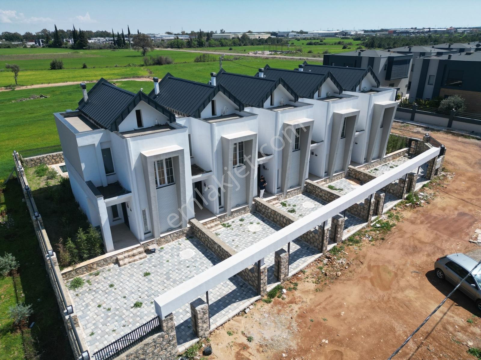 Altınkale'de Site İçinde Satılık 2+1 Villalar (kaldı 4) - Görsel 7