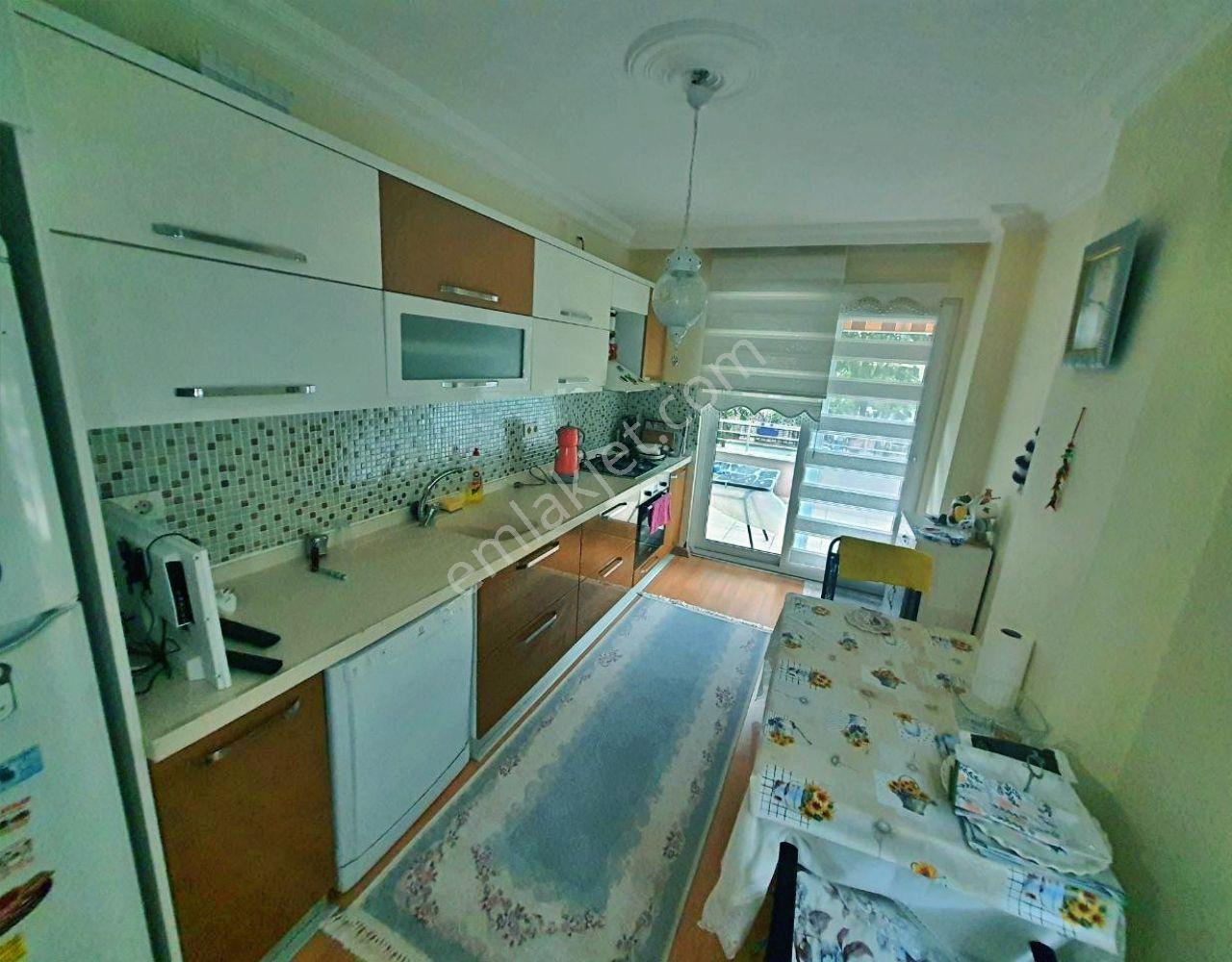 Uytundan Gürede Otoparklı Geniş Bahçeli Kapalımutfaklı 2+1 Villa - Görsel 4