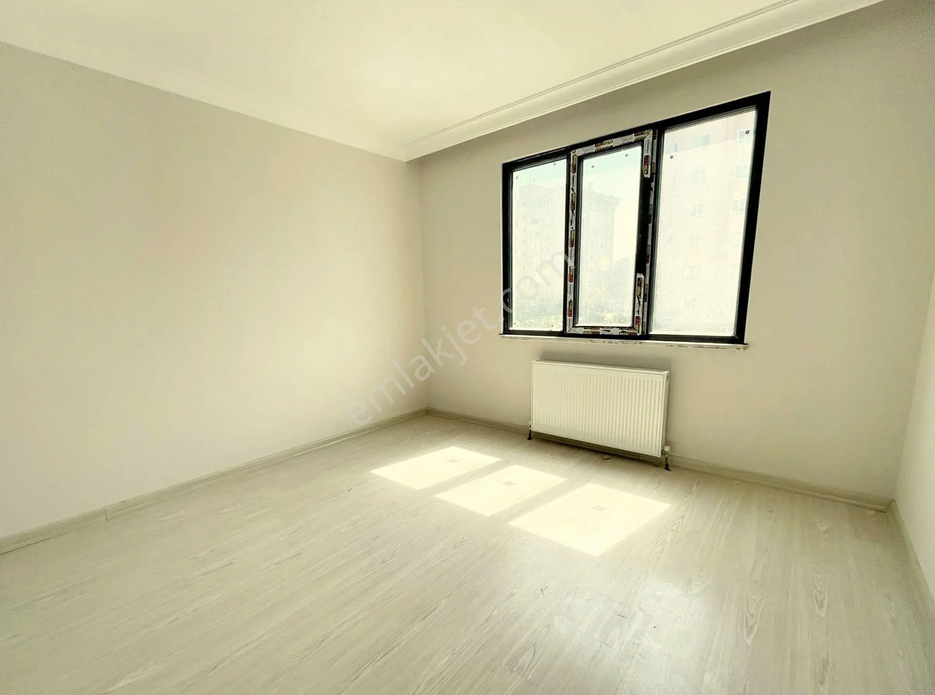 Mertcan'dan Havuzlu Güvenlikli Lüks Sitede Ara Kat 2+1 Daire - Görsel 9