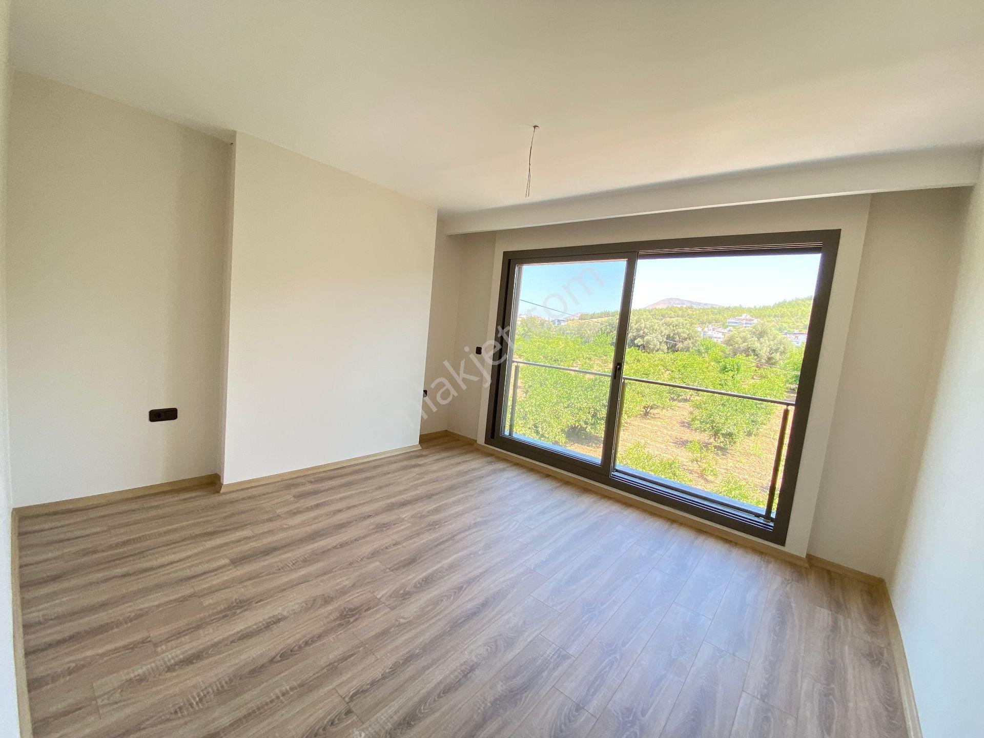 Seferihisar Mersin Alanı Denize 350 m, Havuzlu Ve Yerden Isıtmalı Lüks Köşe Villa - Görsel 25