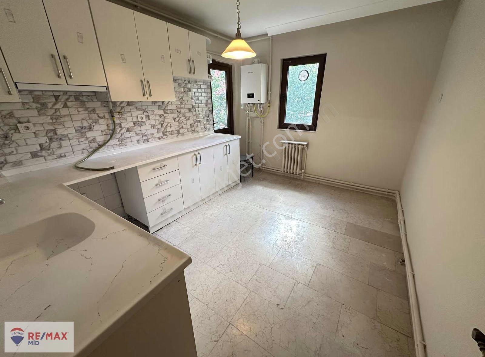 Remax Mid Merkezi Konumda, Geniş Ve Masrafsız Satılık 3+1 Daire - Görsel 8