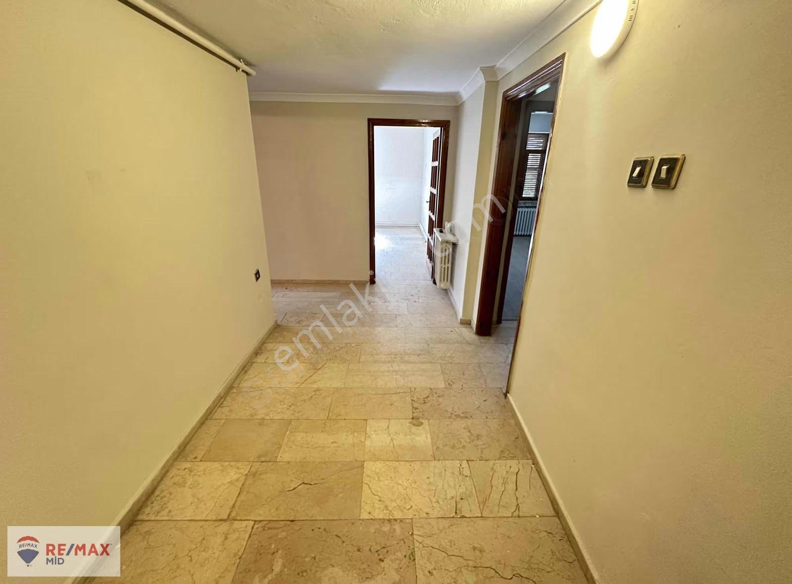 Remax Mid Merkezi Konumda, Geniş Ve Masrafsız Satılık 3+1 Daire - Görsel 3