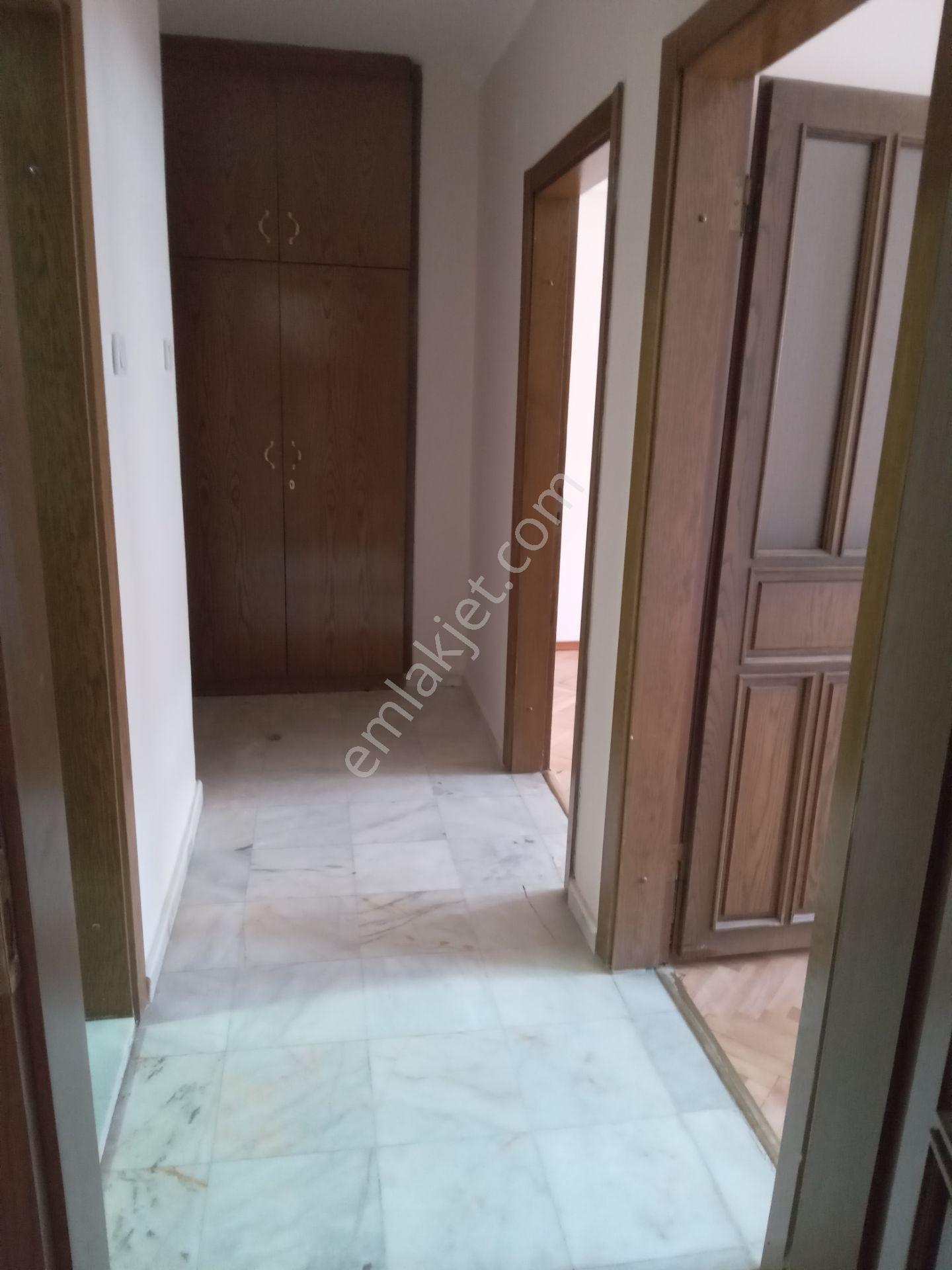 Çankaya-meneviş'de 4+1 220 M2 2 Banyo Kapalı Ve Açık Garajlı - Görsel 12
