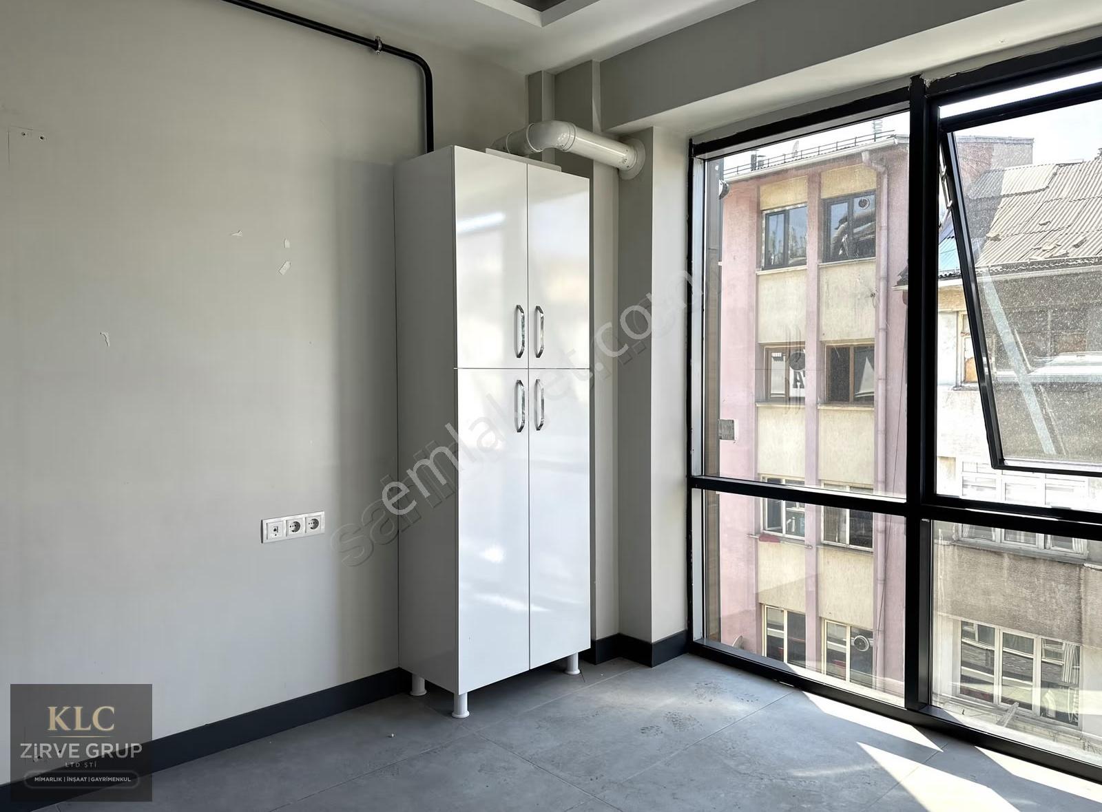 Belediye Sokakta 40 M2 1+0 Lüks Kiralık Ofis - Görsel 7