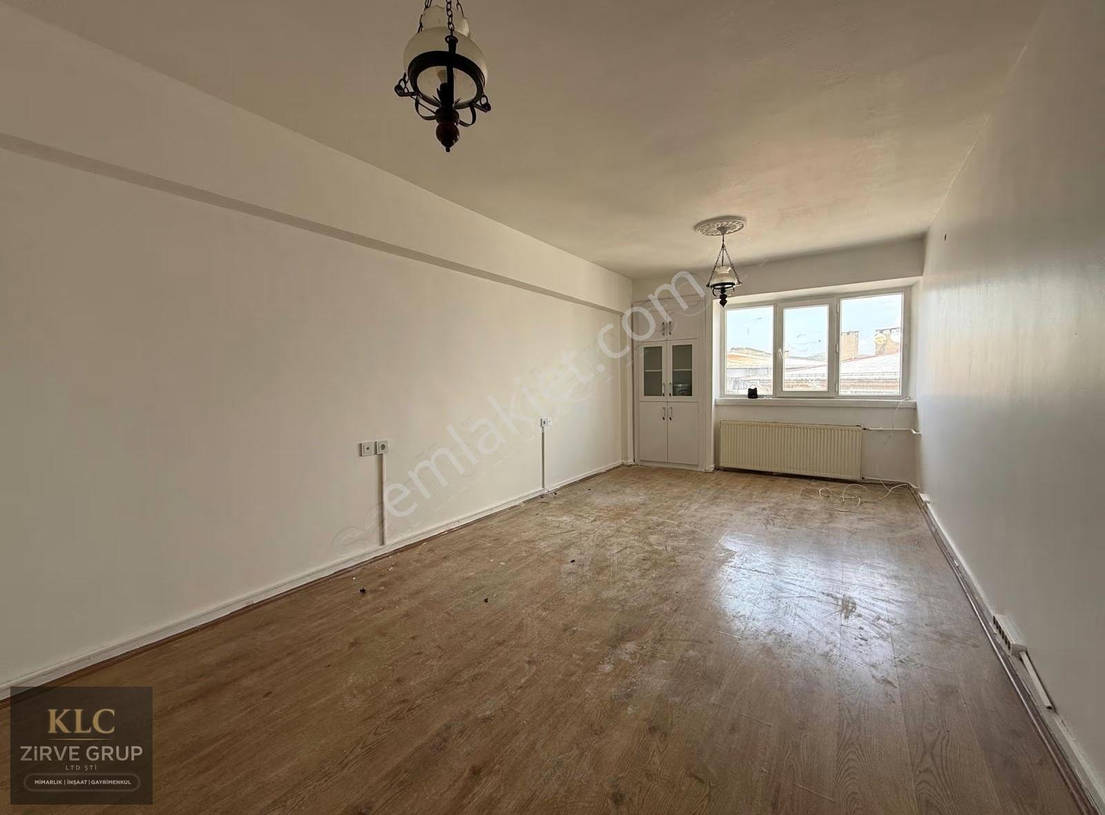 Çarşı Şenyurt Sitesin'de 1+0 Kiralık Ofis - Görsel 8