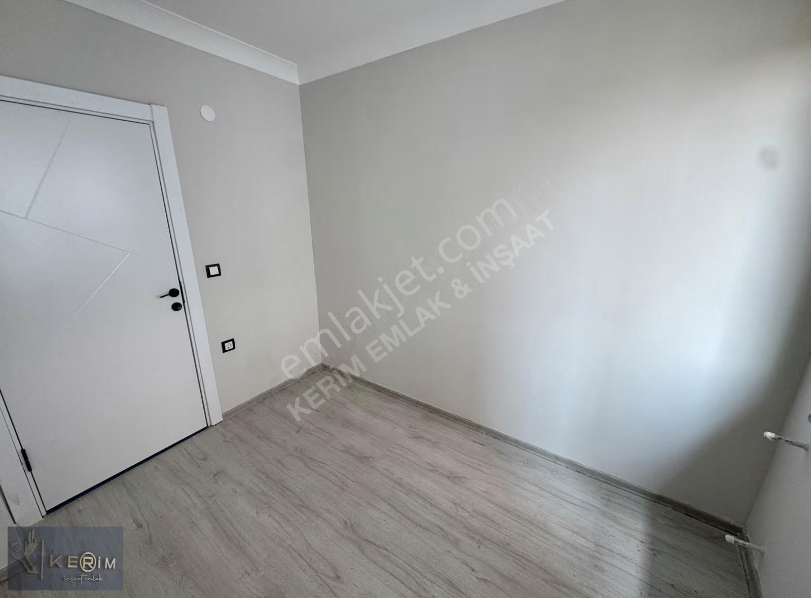 Kerim'den Küçükkuyu Denize 150 Mt Merkez'de 2+1 Satılık Daire - Görsel 4
